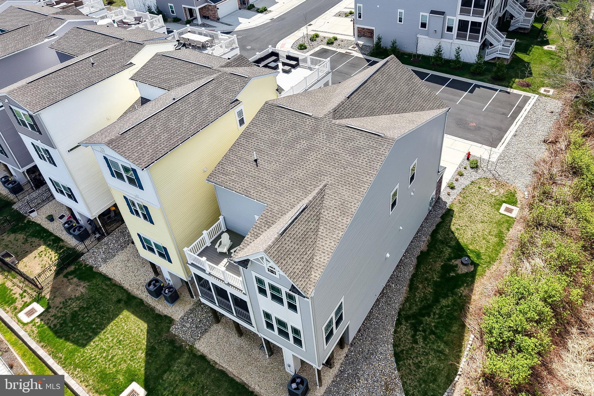OYSTER HOUSE VILLAGE - Residential