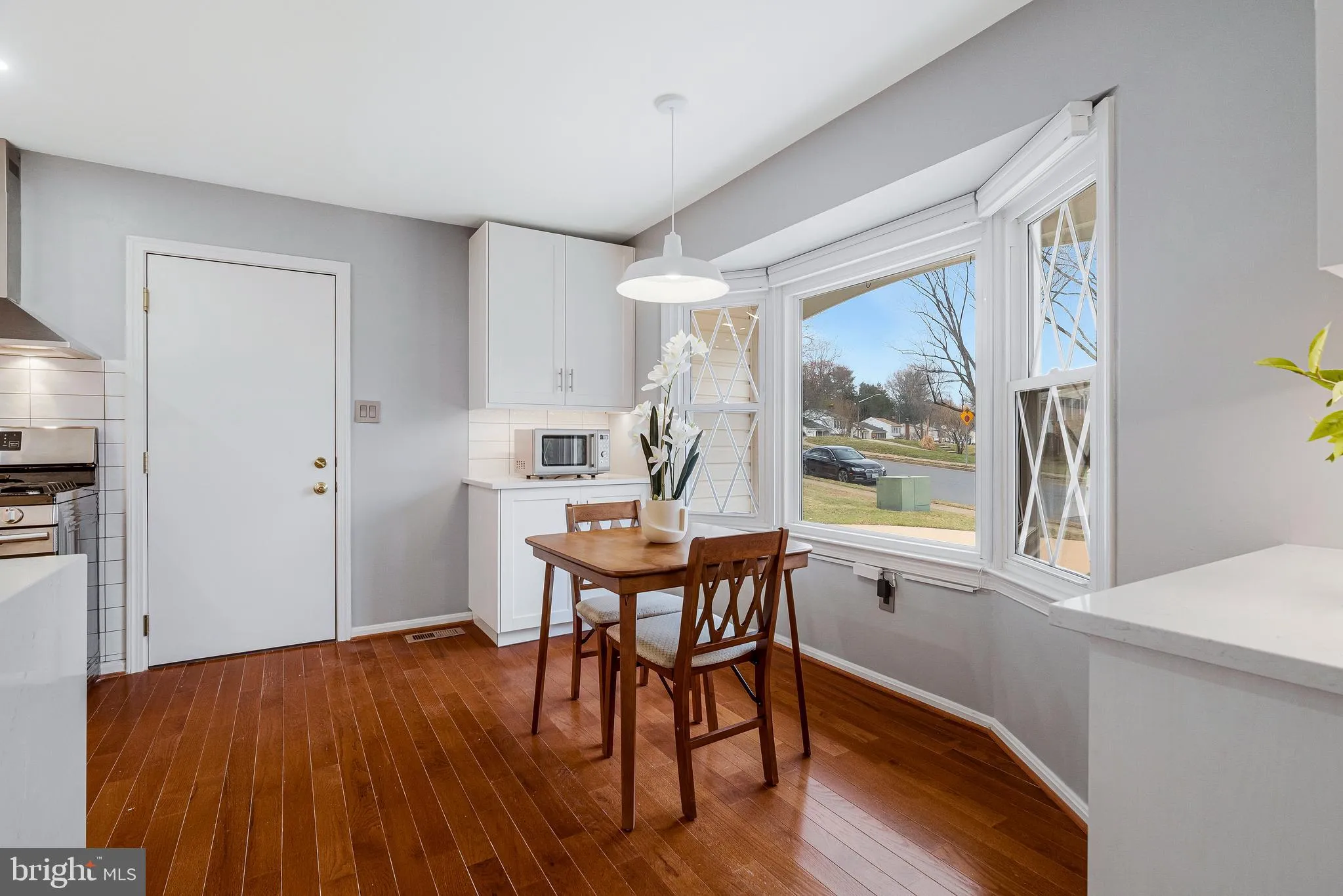 Springfield, Virginia 22153, United States, 3 Bedrooms Bedrooms, ,3 BathroomsBathrooms,Residential,Contingent,83893