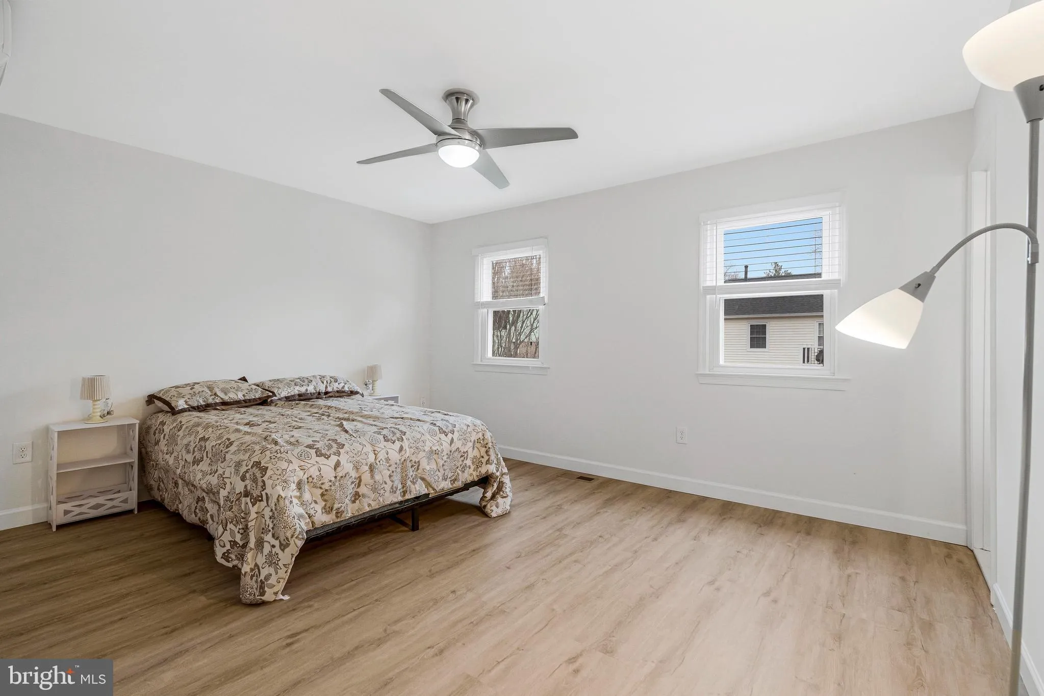 Springfield, Virginia 22153, United States, 3 Bedrooms Bedrooms, ,3 BathroomsBathrooms,Residential,Contingent,83893