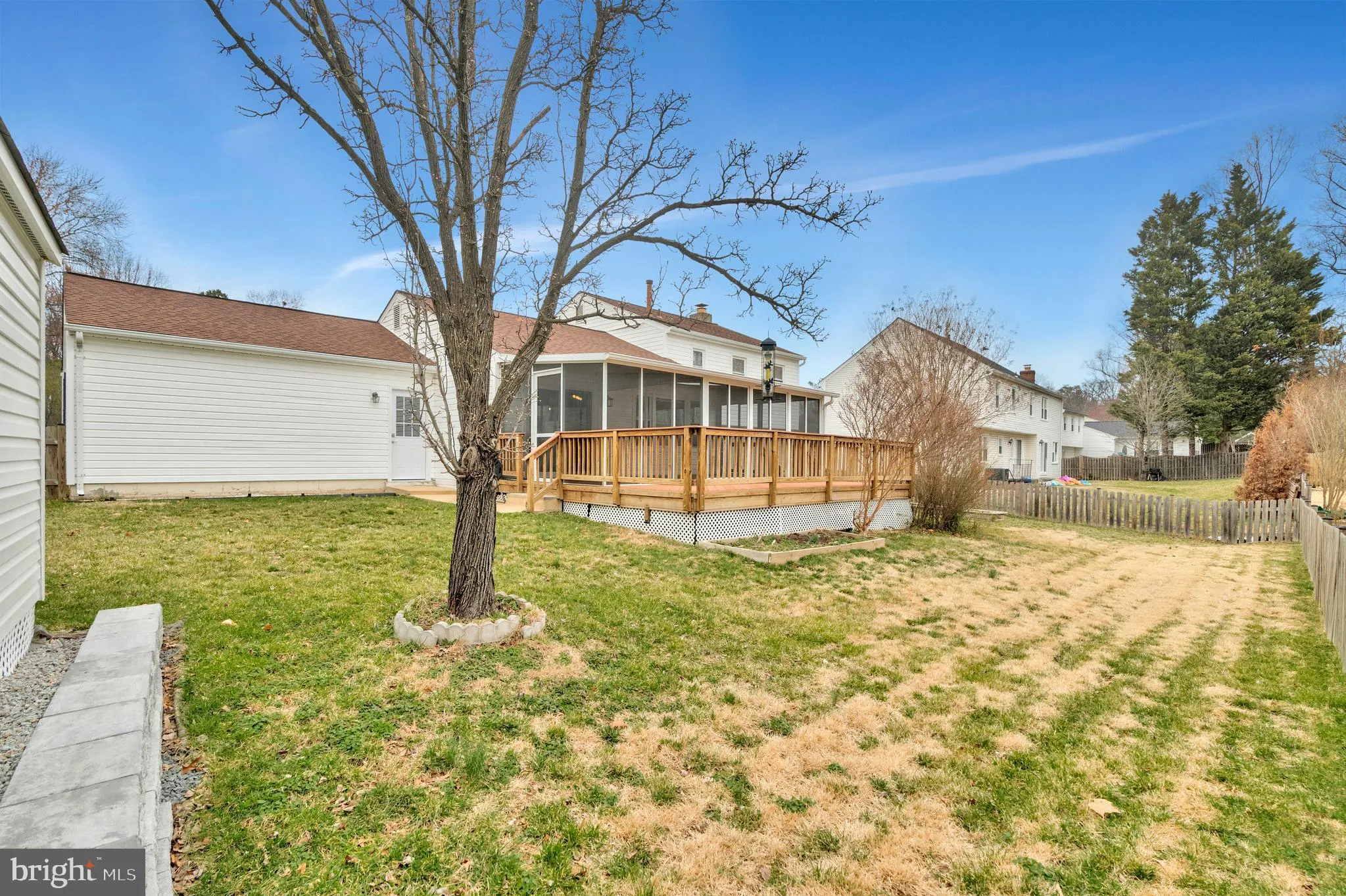 Springfield, Virginia 22153, United States, 3 Bedrooms Bedrooms, ,3 BathroomsBathrooms,Residential,Contingent,83893