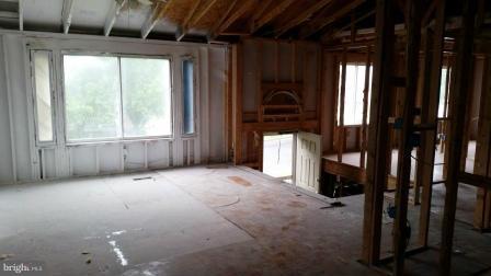 BRITINAY - Residential