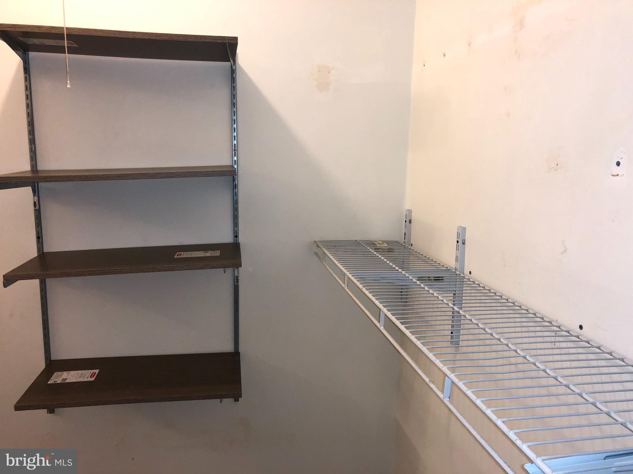 COURTS OF TYSONS - Residential Lease