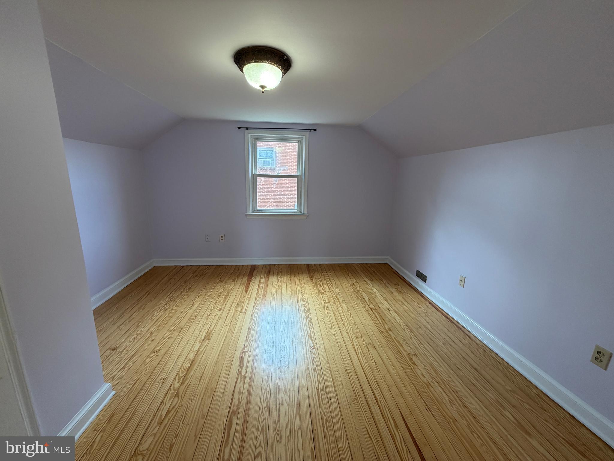 MILTON VALLEY - Residential