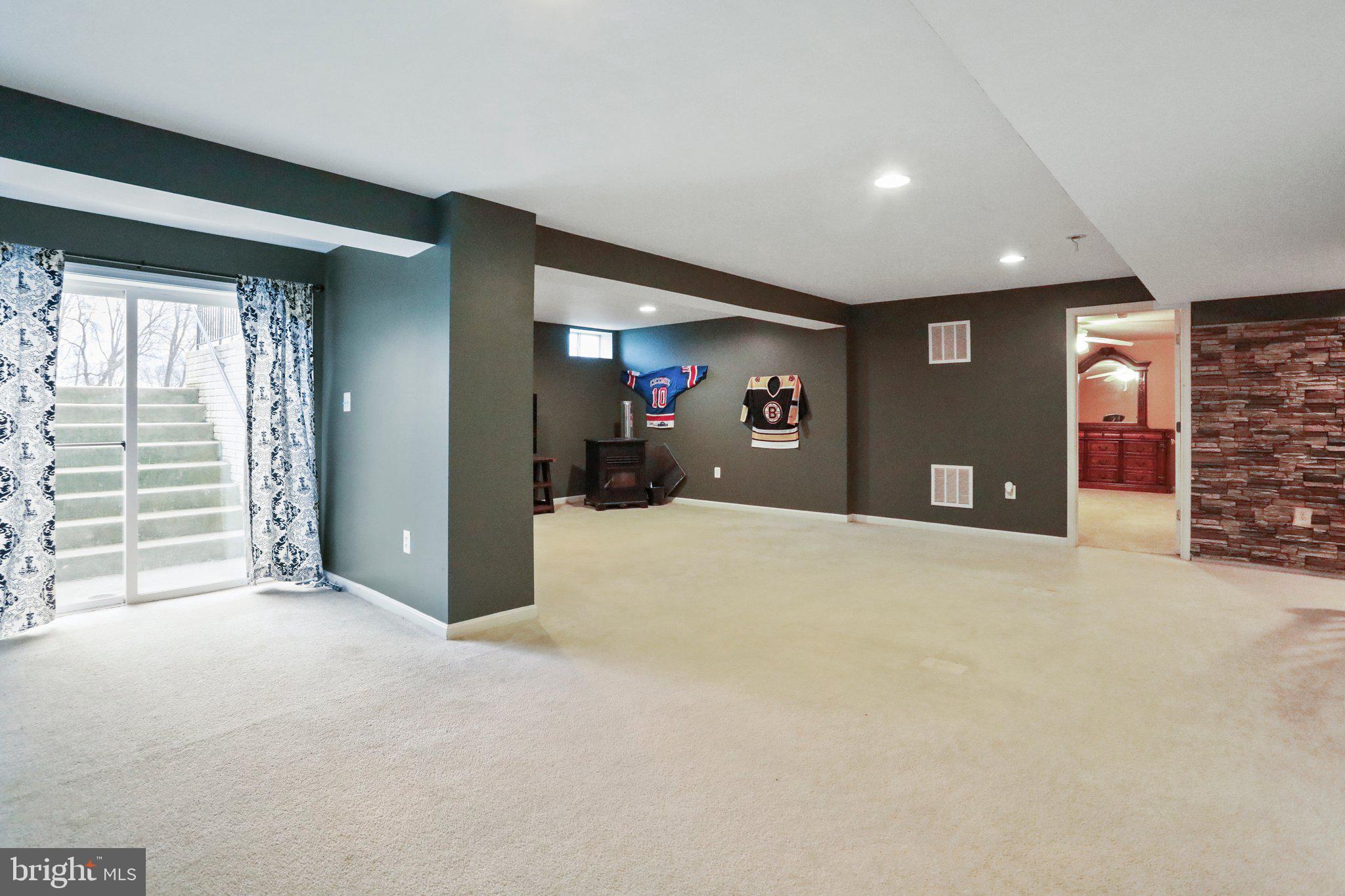 DEMORY FARM - Residential