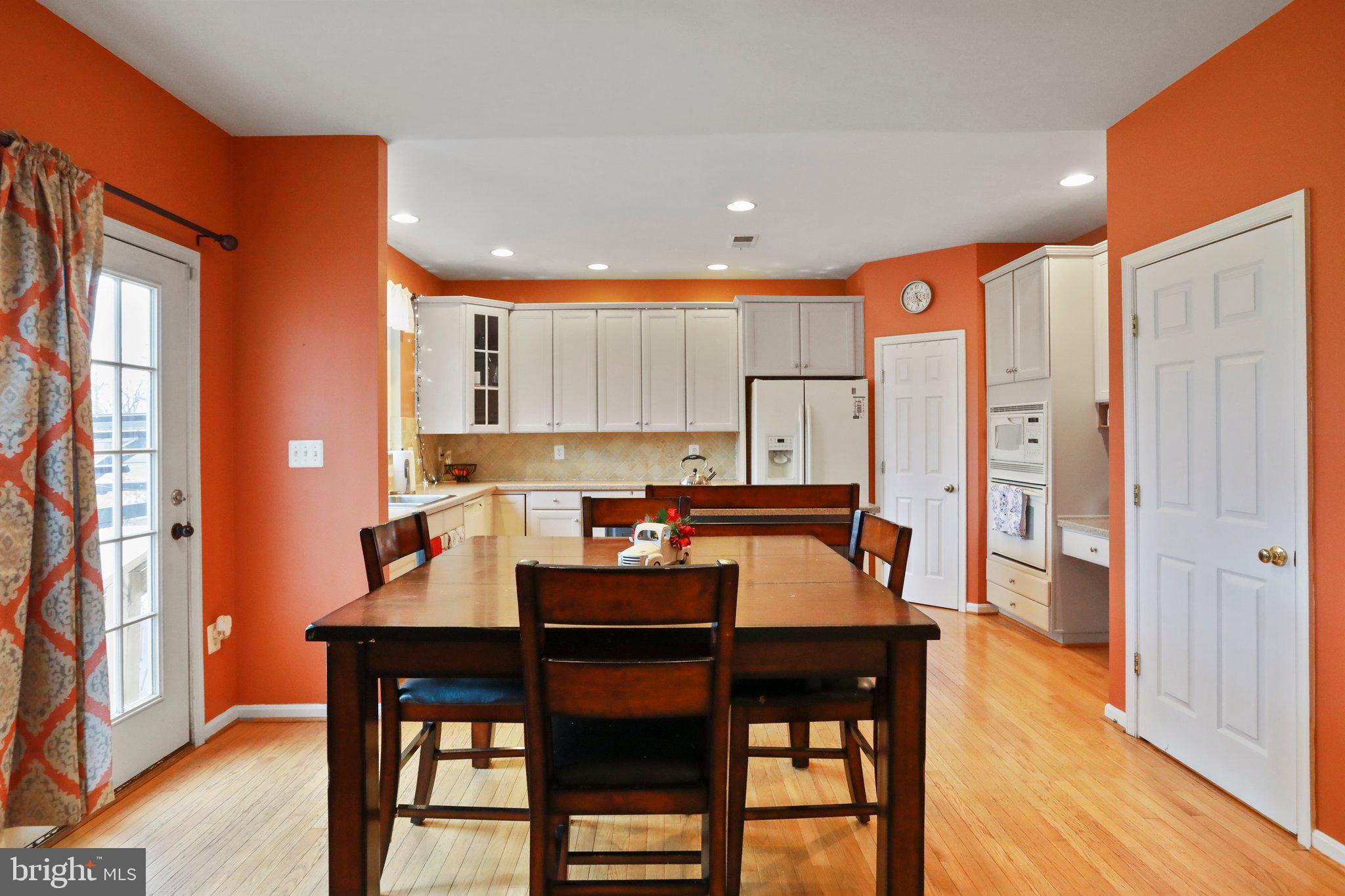 DEMORY FARM - Residential