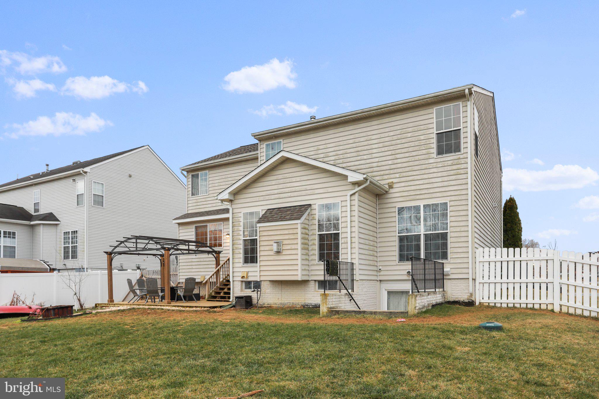 DEMORY FARM - Residential