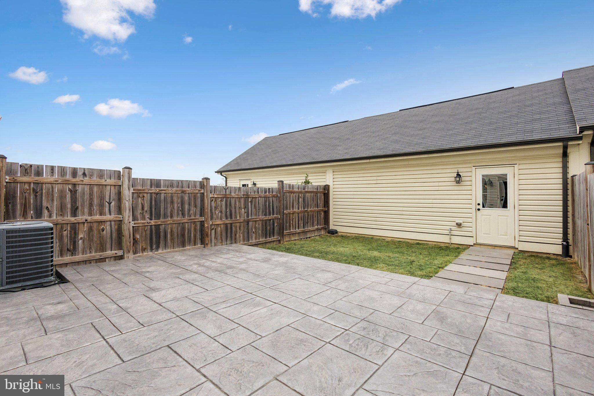 EMBREY MILL - Residential Lease