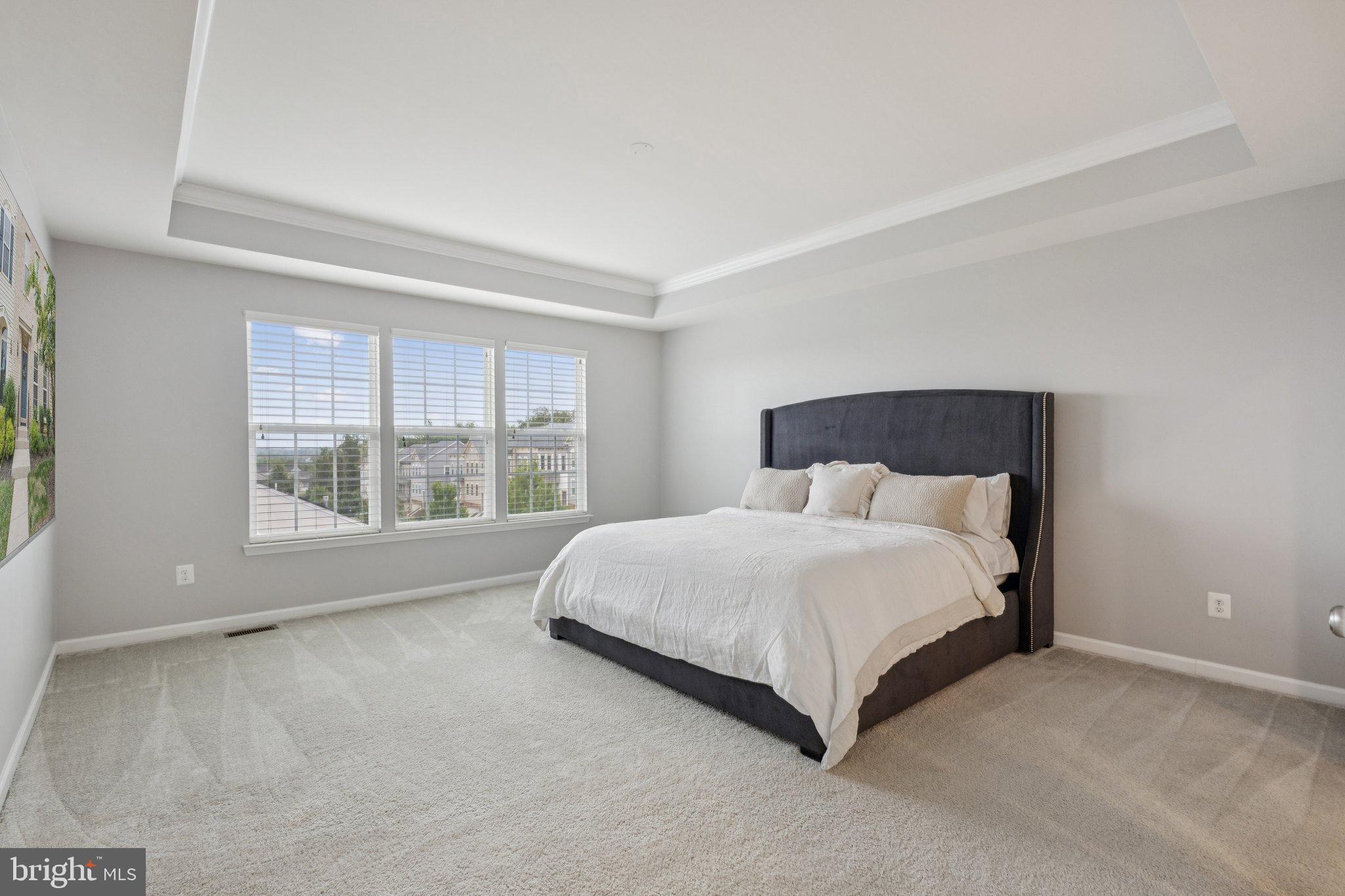 EMBREY MILL - Residential Lease