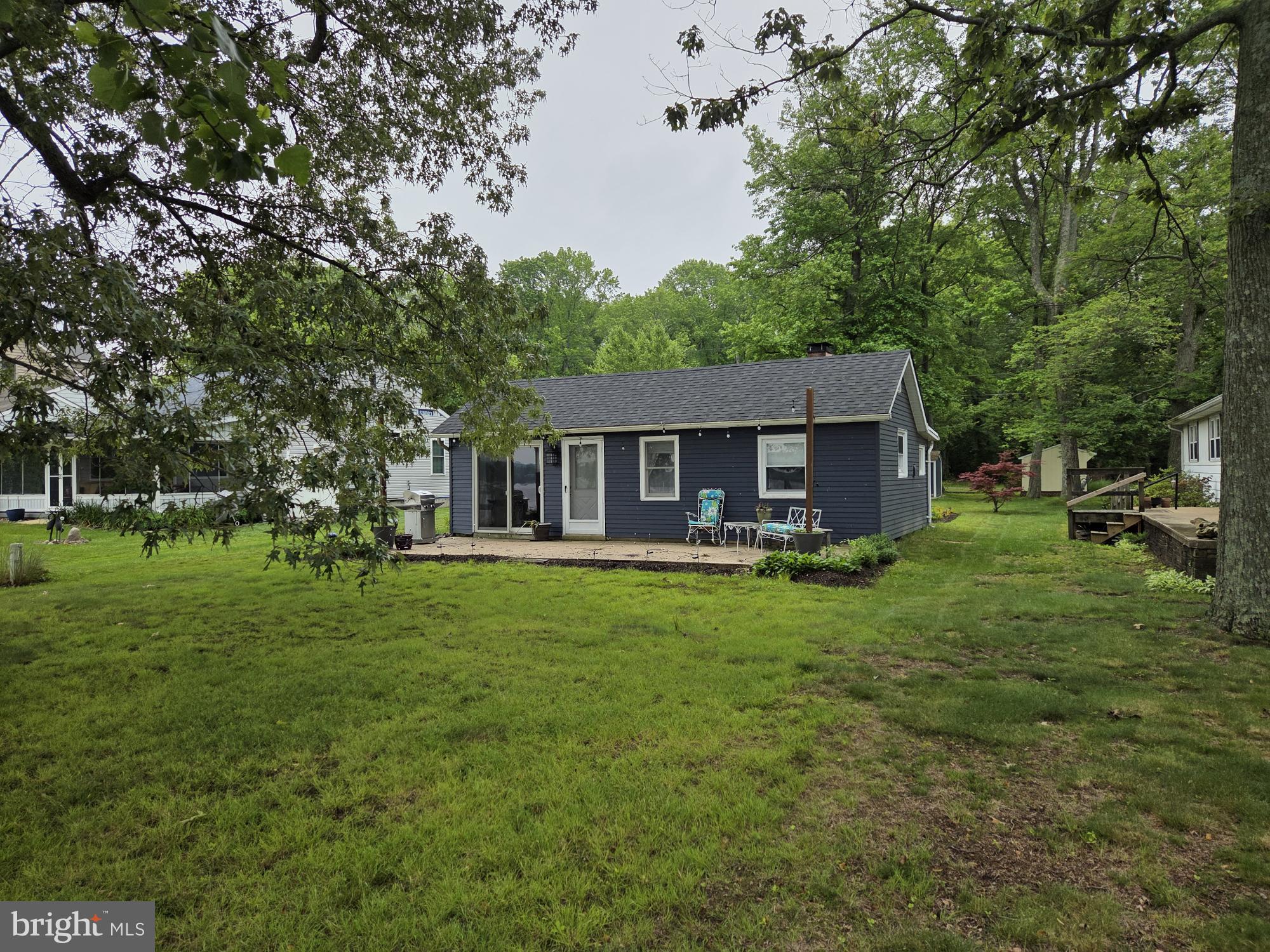 91 SHADY BEACH ROAD W