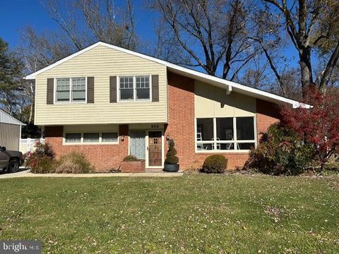 Photo of 922 Beaverbank Circle, TOWSON, MD 21286 (MLS # MDBC2149562)