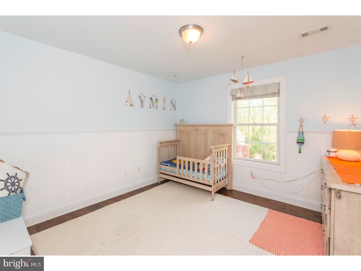 COLONIAL VILLAGE - Residential