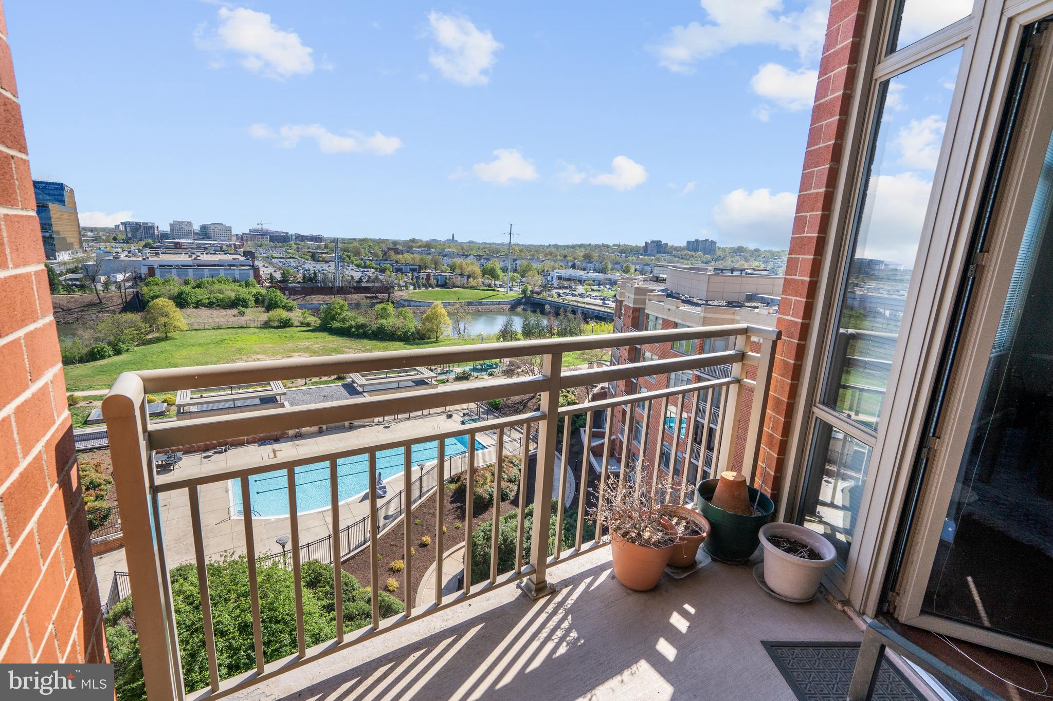 3650 S GLEBE ROAD S 848