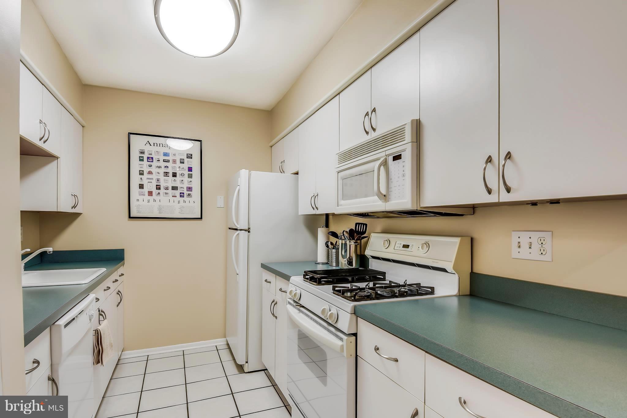 FAIRWINDS ON SEVERN - Residential