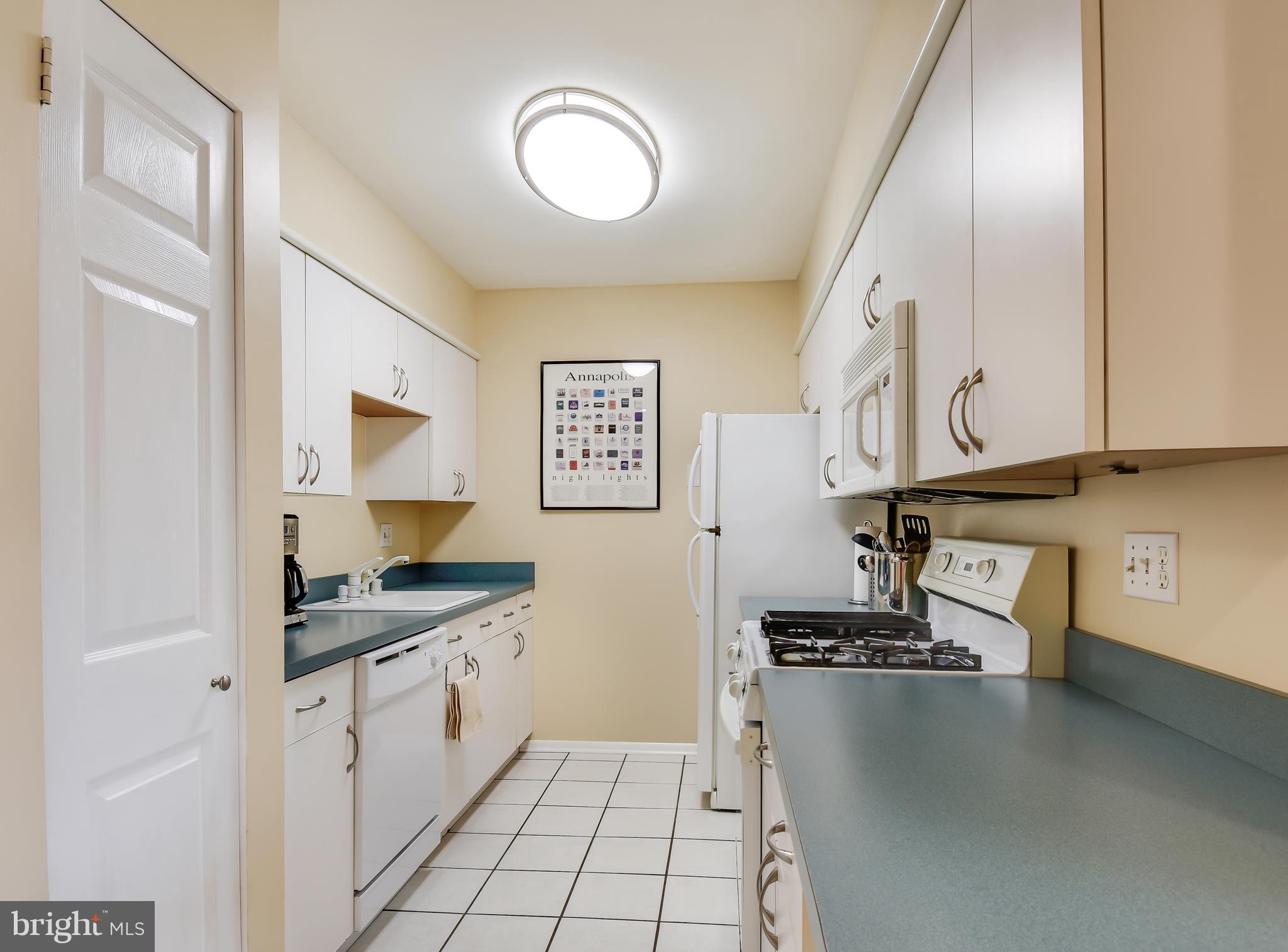 FAIRWINDS ON SEVERN - Residential