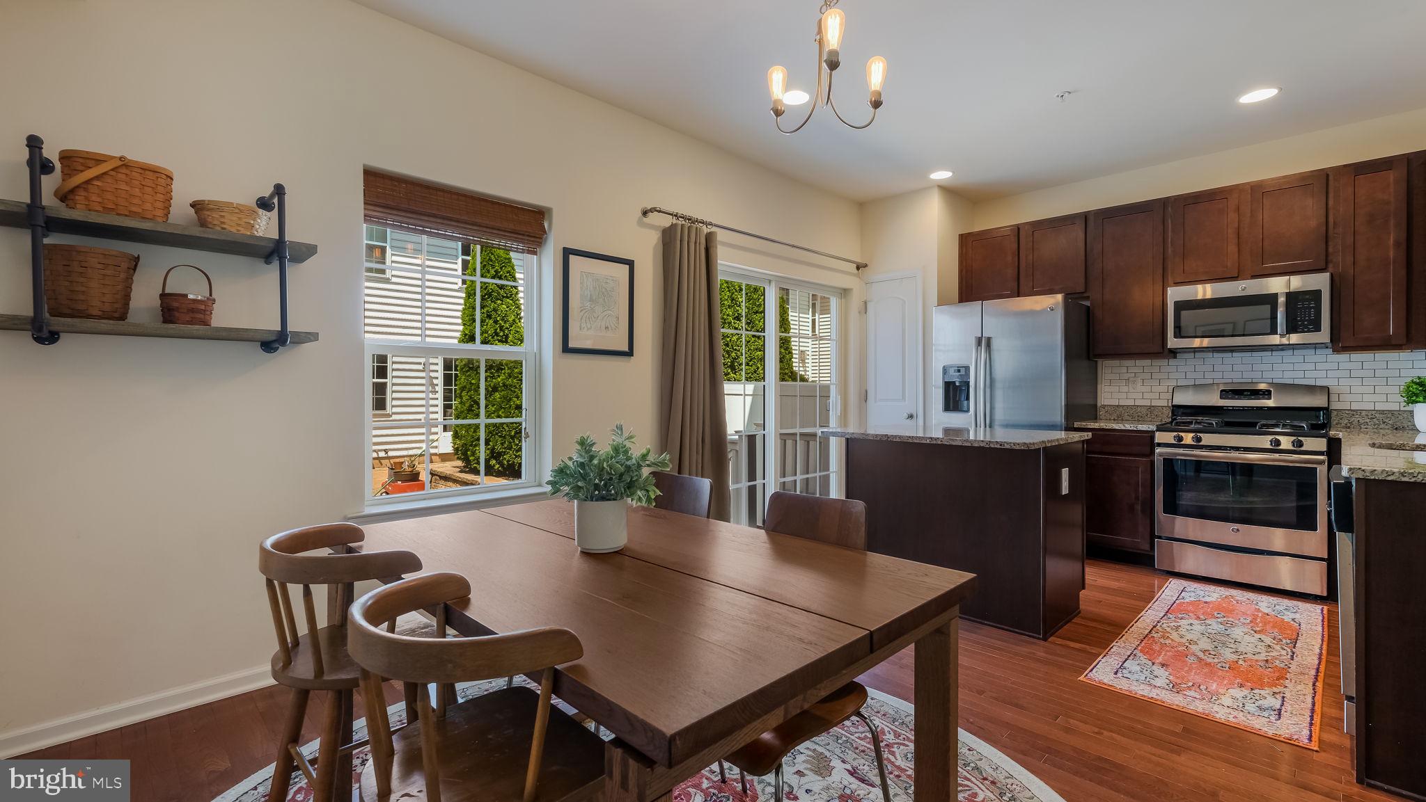 CARRIAGE HILL - Residential