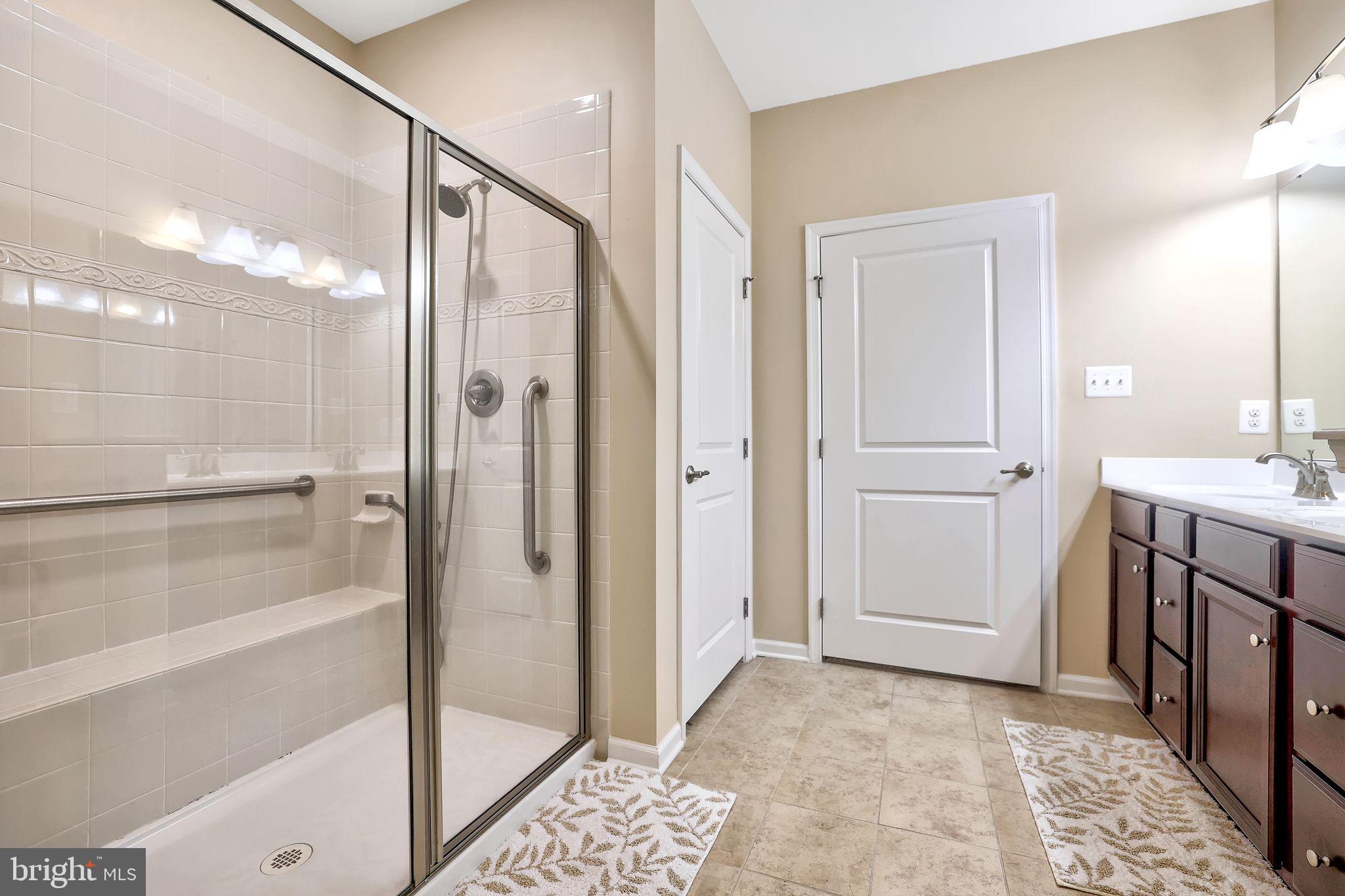 CENTRAL PARKE COLONIAL CHARLES - Residential