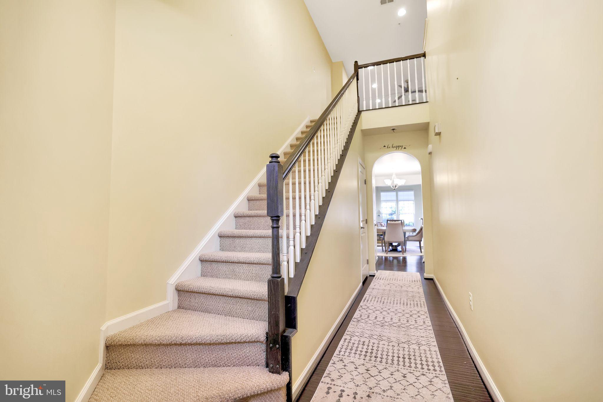 CENTRAL PARKE COLONIAL CHARLES - Residential