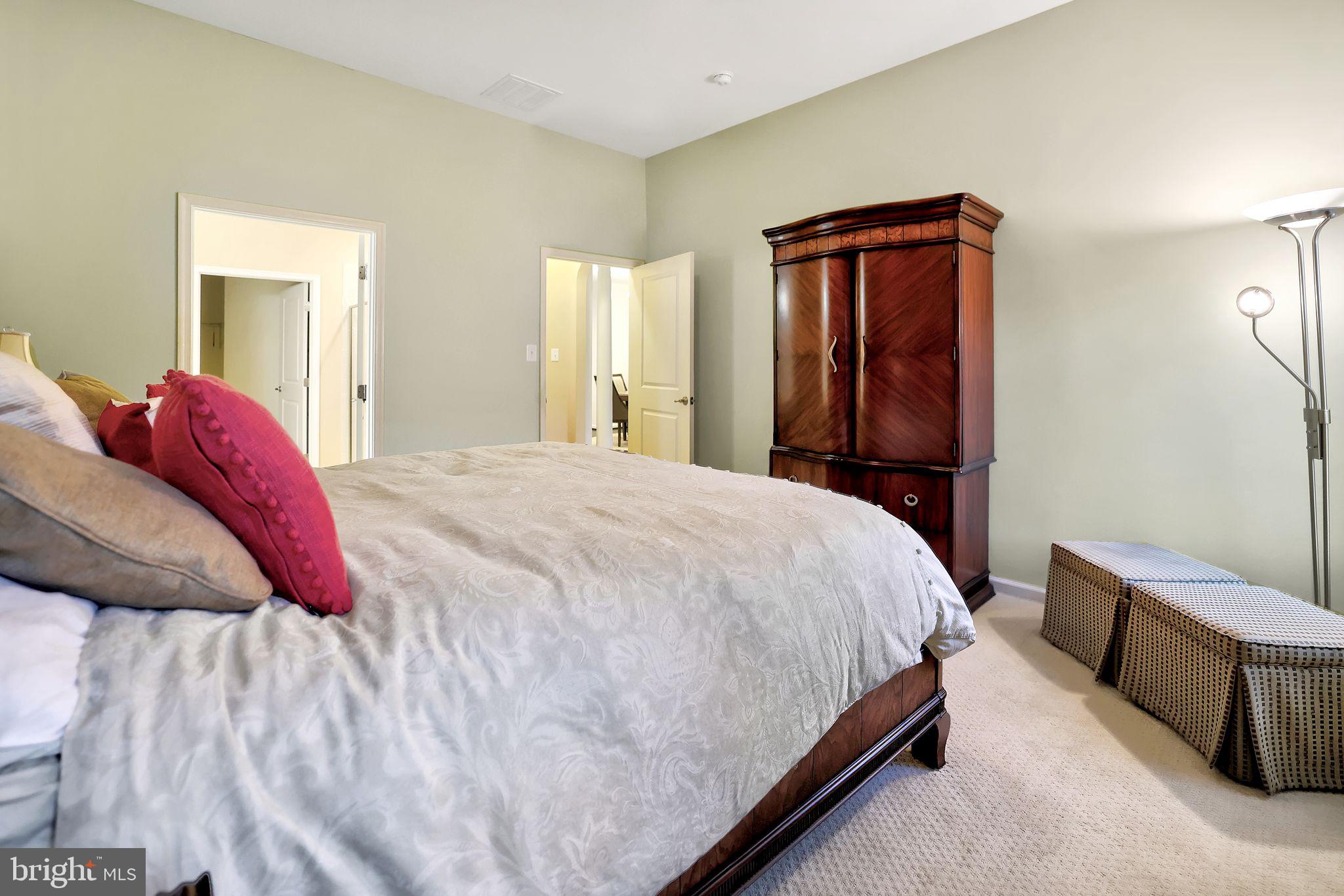 CENTRAL PARKE COLONIAL CHARLES - Residential