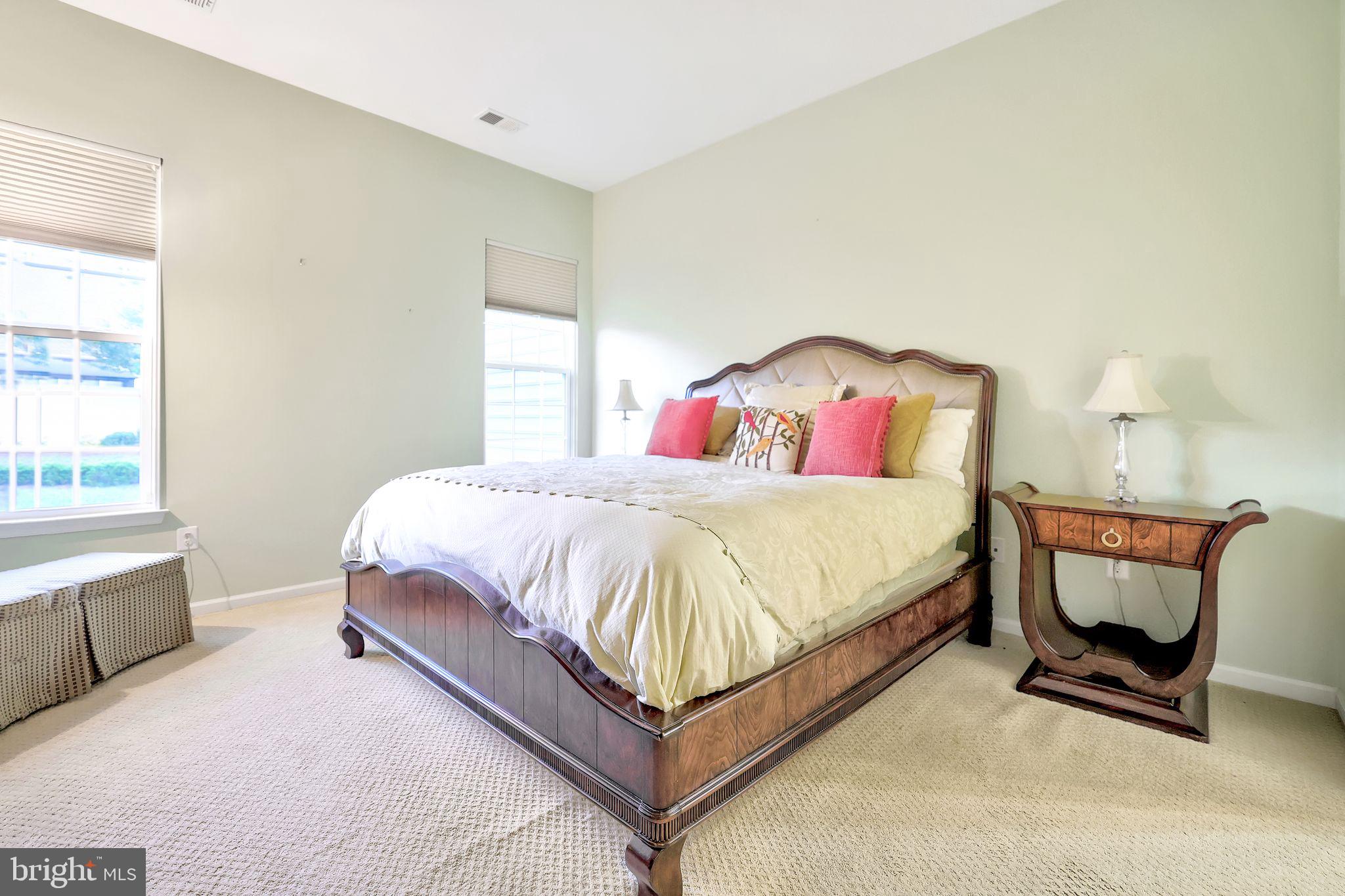 CENTRAL PARKE COLONIAL CHARLES - Residential