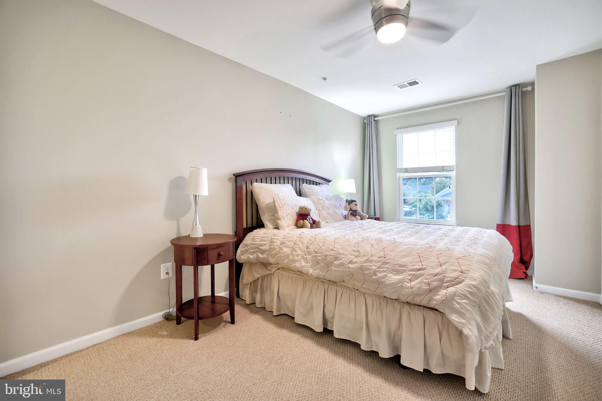 CENTRAL PARKE COLONIAL CHARLES - Residential