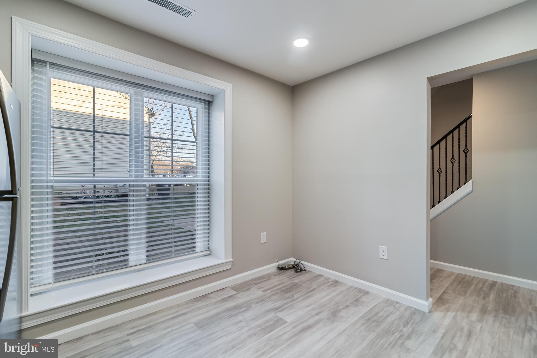 ST CHARLES LANCASTER - Residential Lease