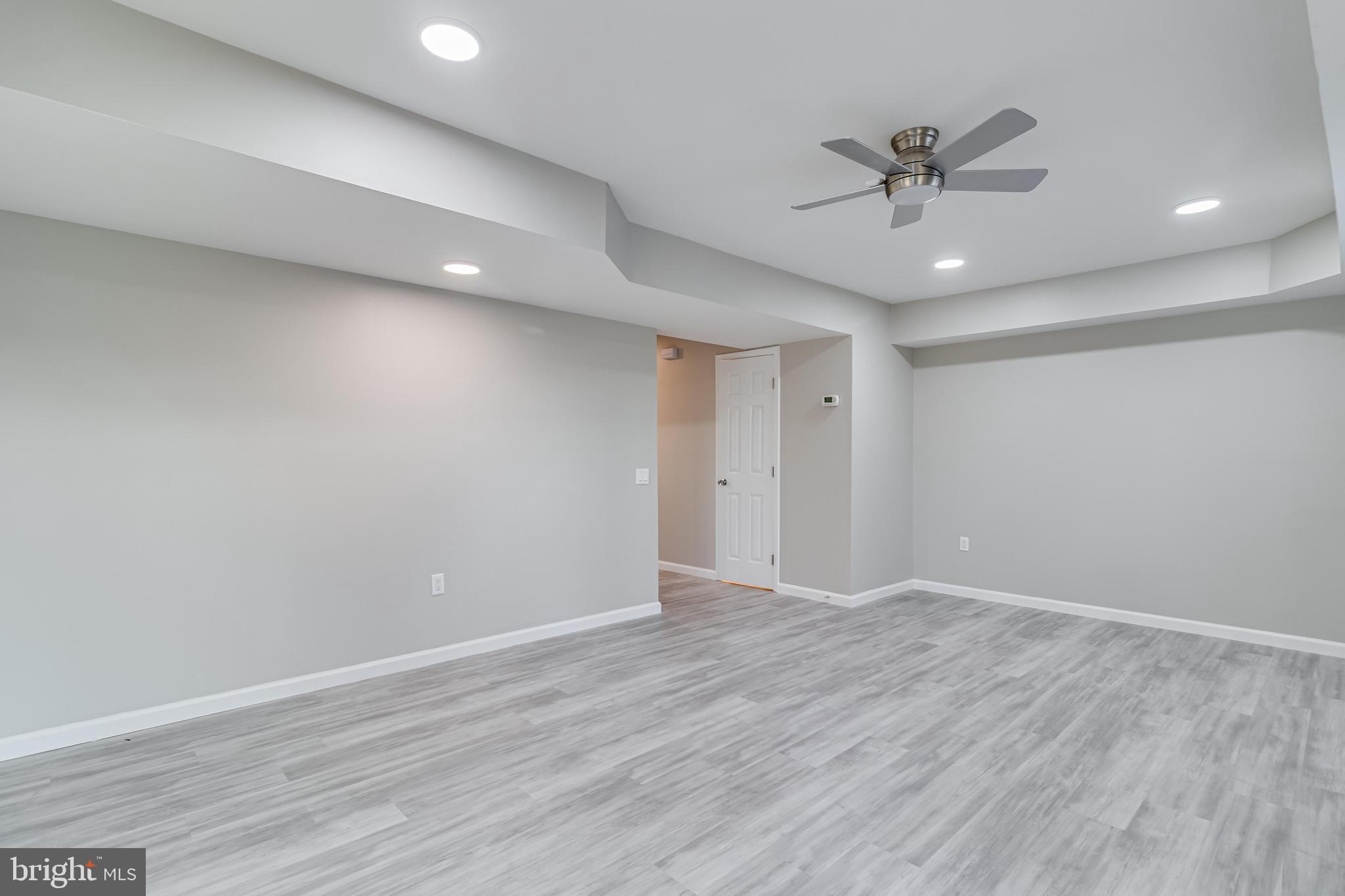 ST CHARLES LANCASTER - Residential Lease