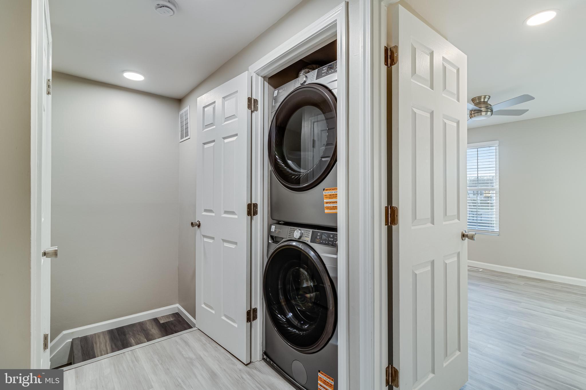 ST CHARLES LANCASTER - Residential Lease