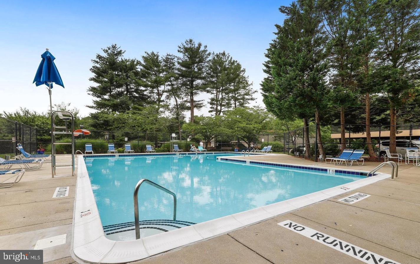 CHELSEA TOWERS - Residential