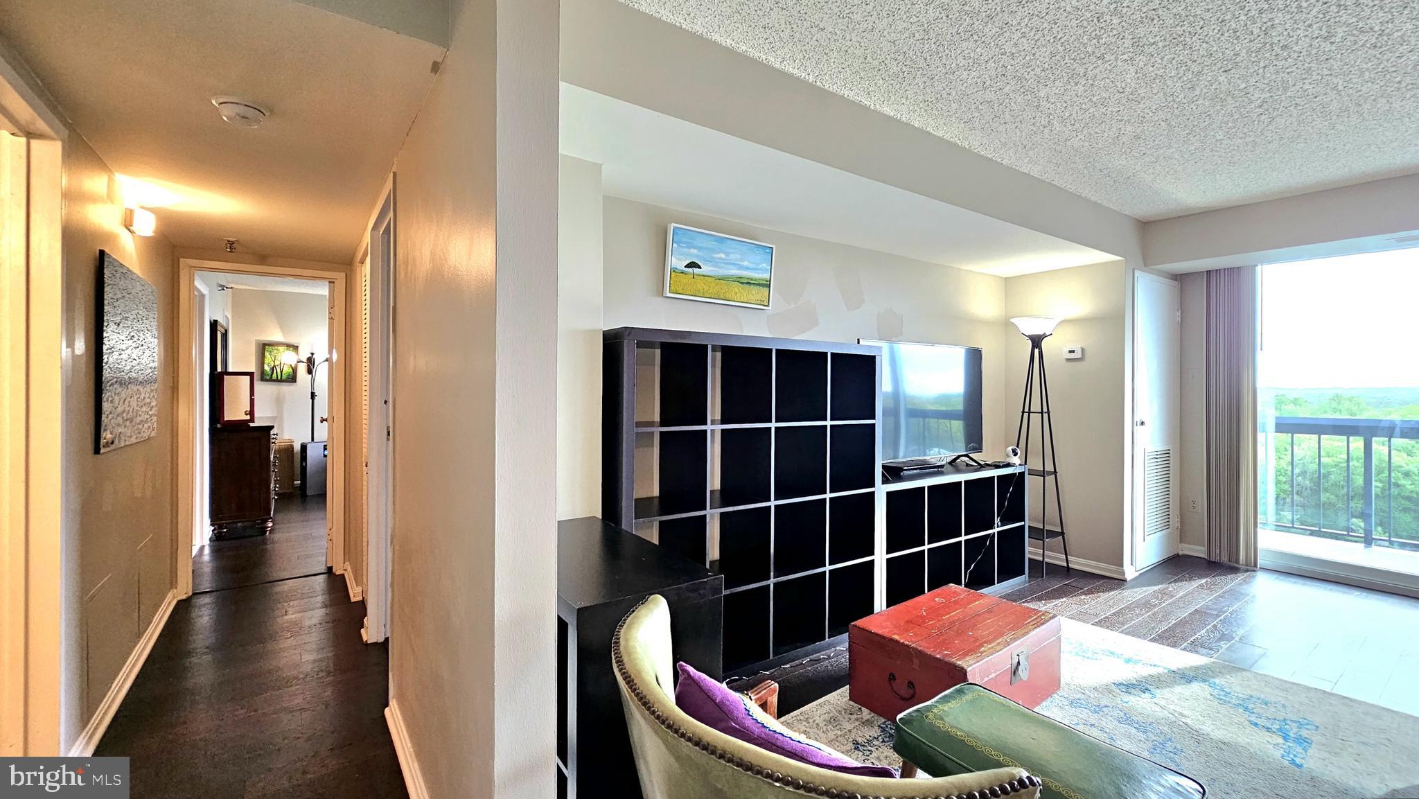 CHELSEA TOWERS - Residential