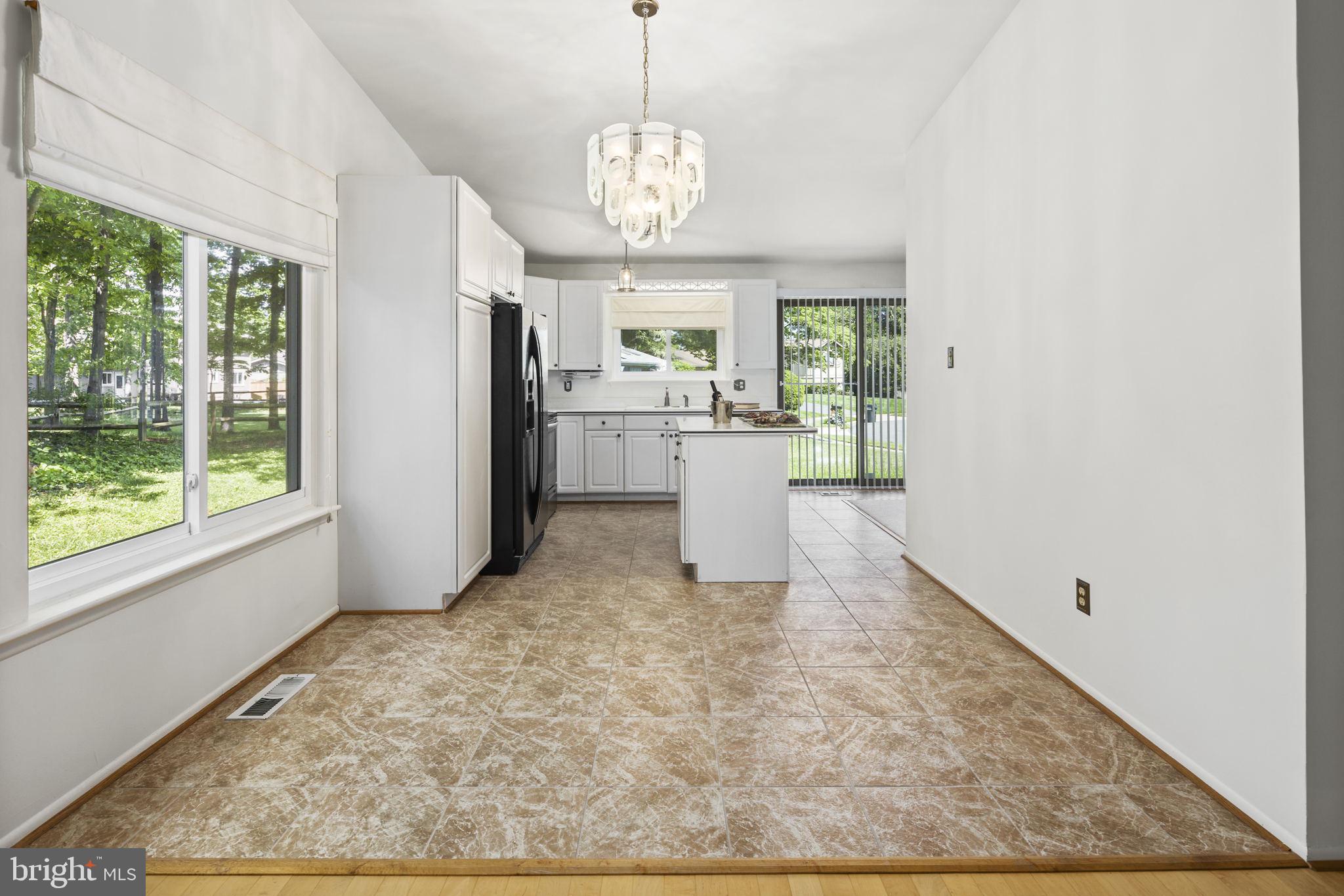 FOX MILL ESTATES - Residential