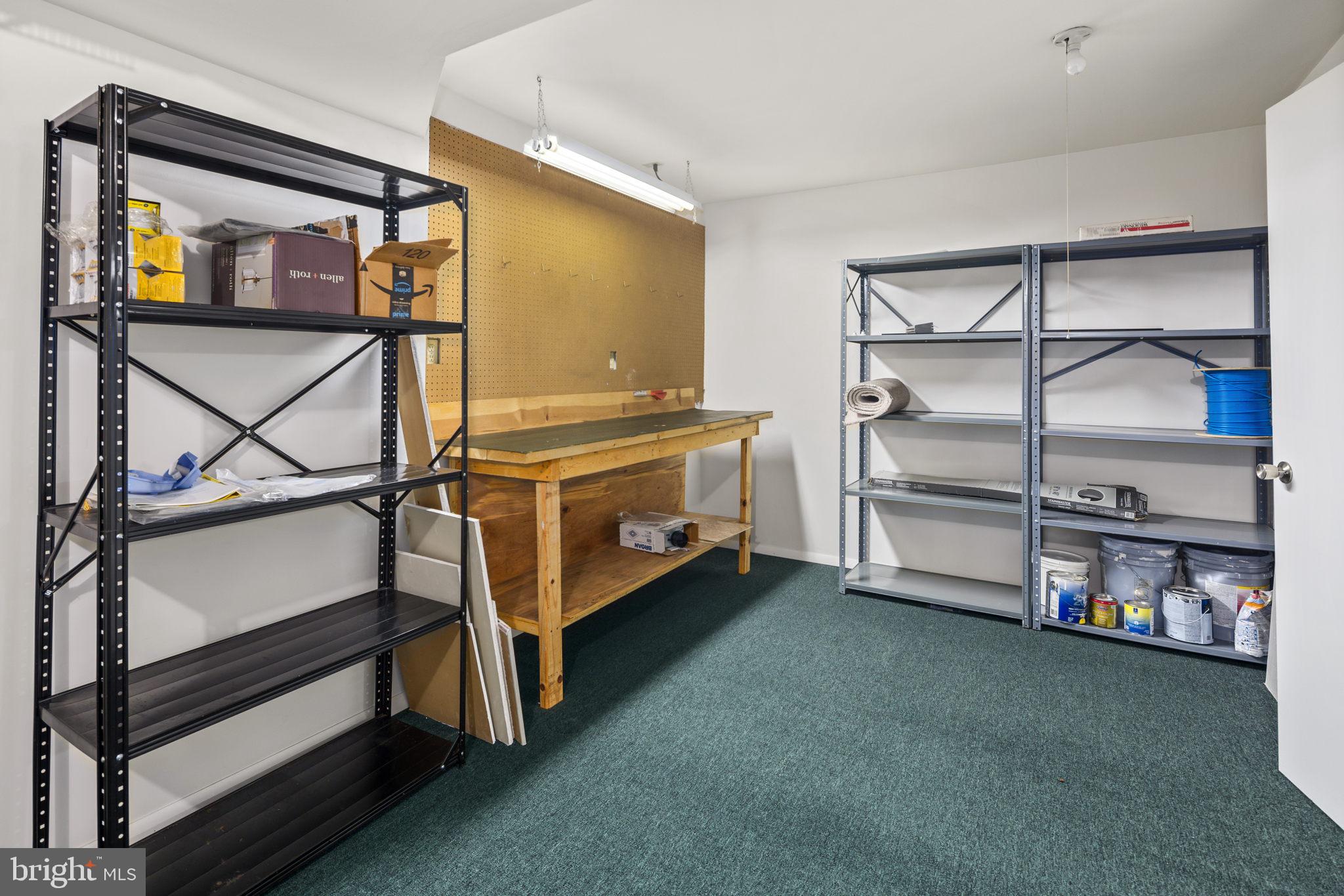 FOX MILL ESTATES - Residential