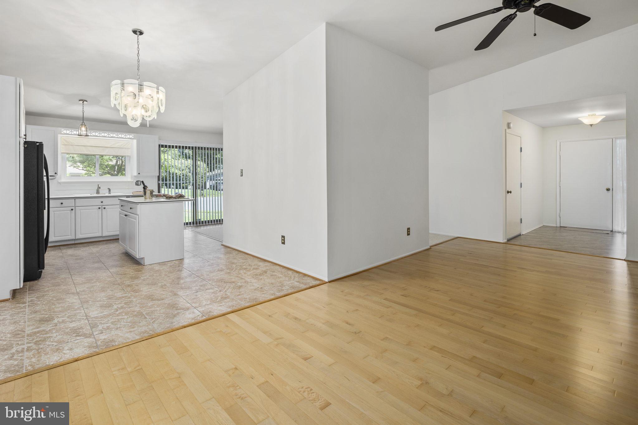 FOX MILL ESTATES - Residential