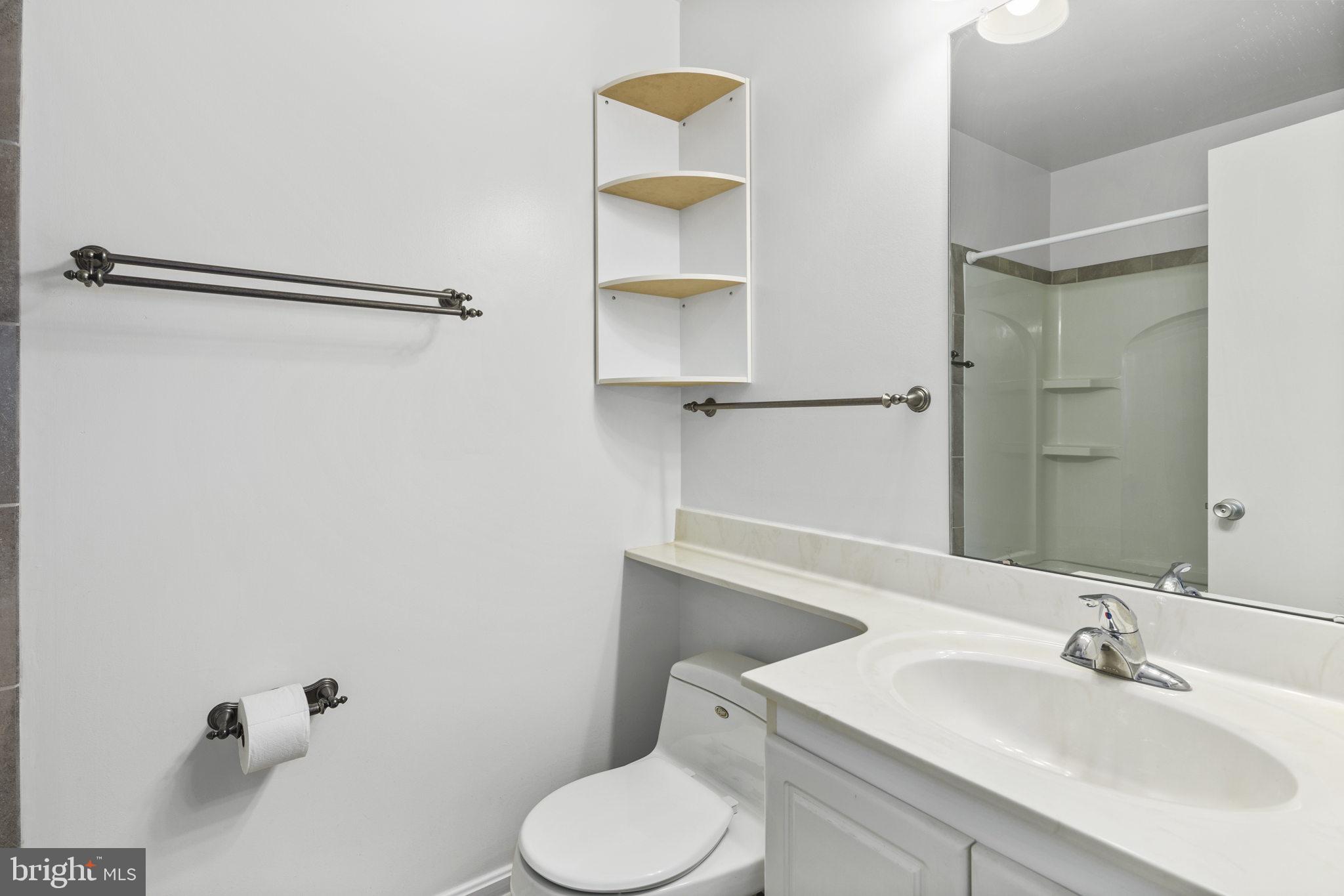 FOX MILL ESTATES - Residential