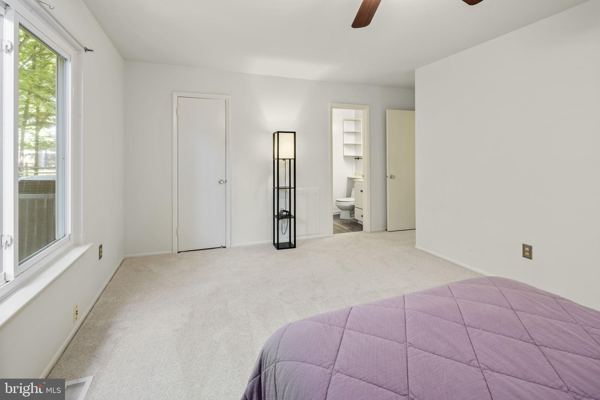 FOX MILL ESTATES - Residential