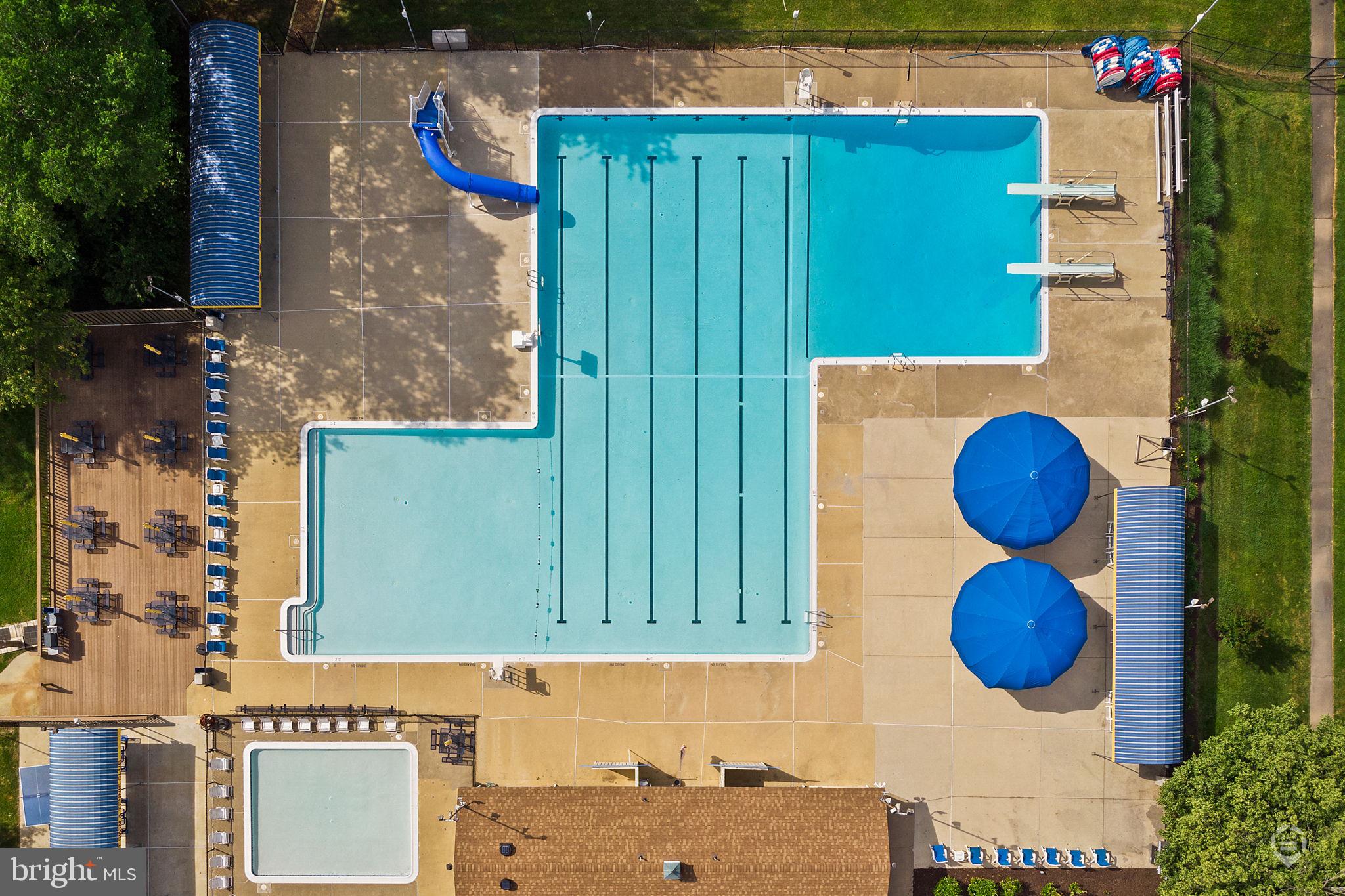 FOX MILL ESTATES - Residential