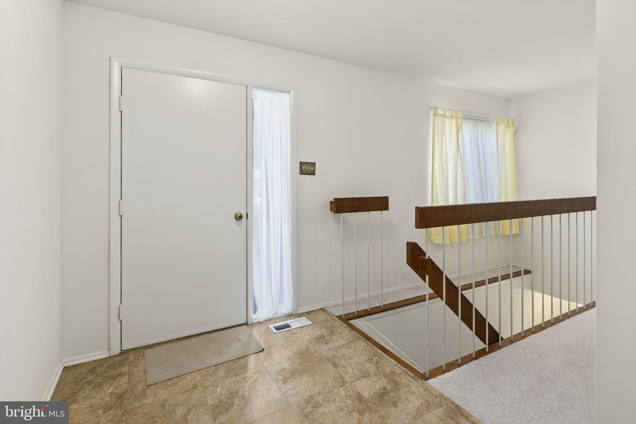 FOX MILL ESTATES - Residential