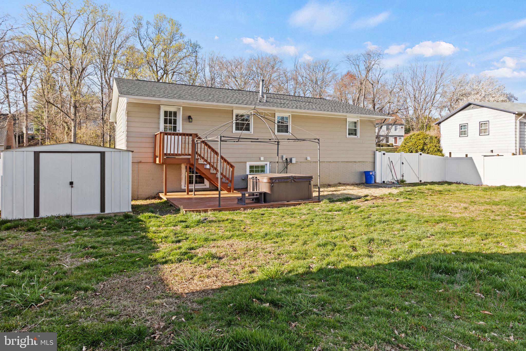 POINT OF ROCKS ESTATES - Residential