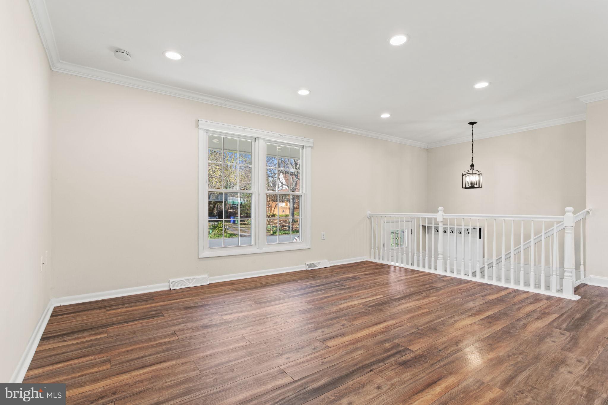 POINT OF ROCKS ESTATES - Residential