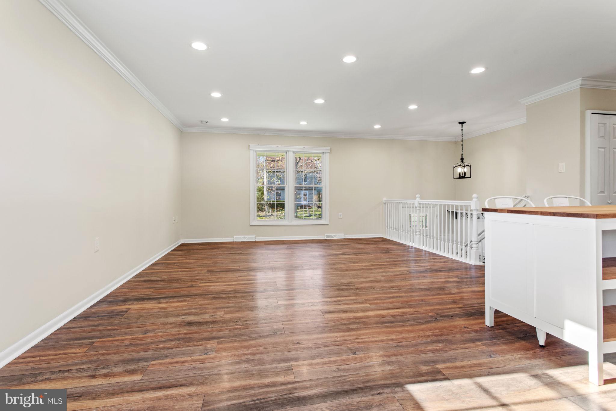 POINT OF ROCKS ESTATES - Residential