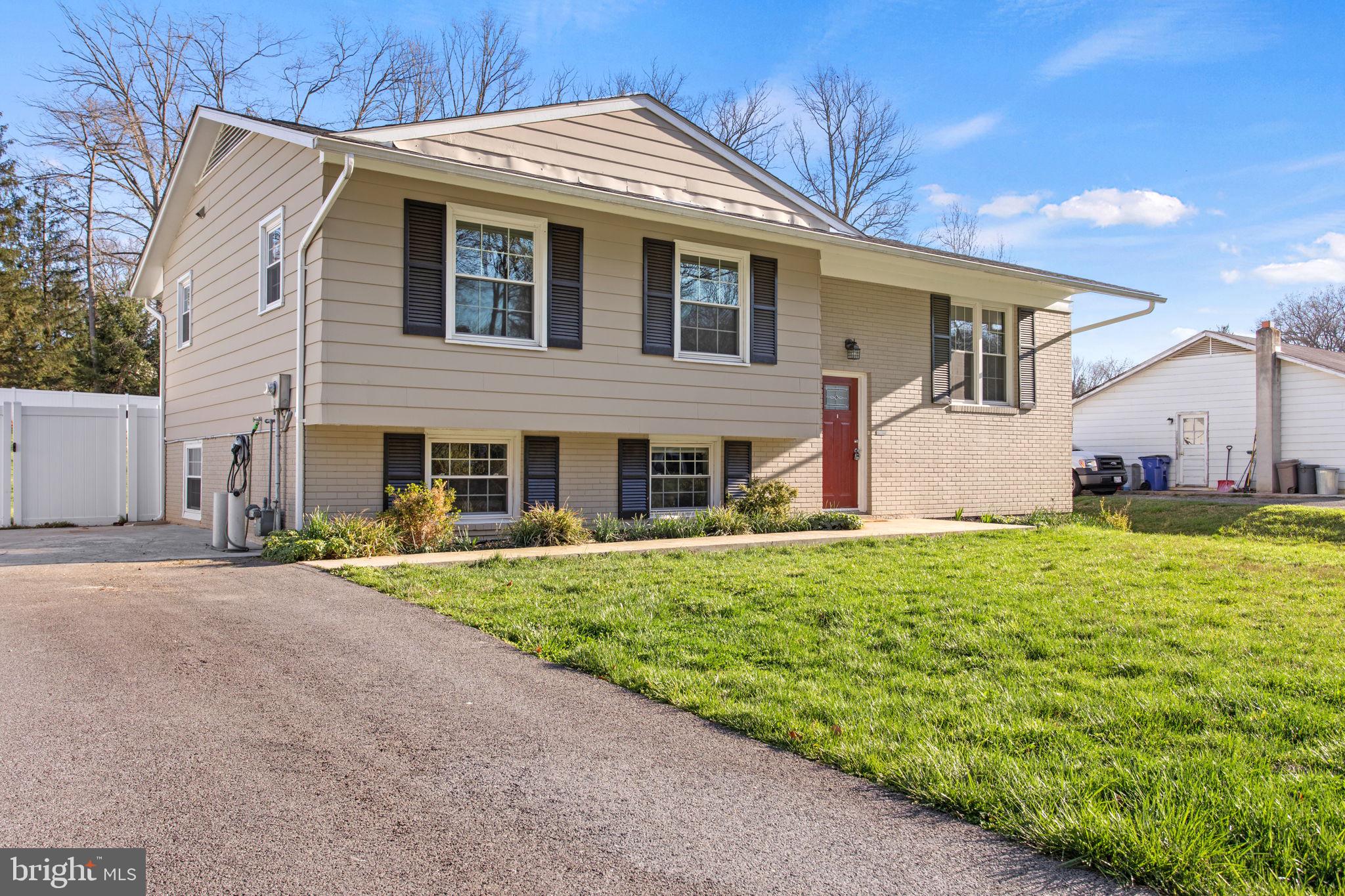 POINT OF ROCKS ESTATES - Residential