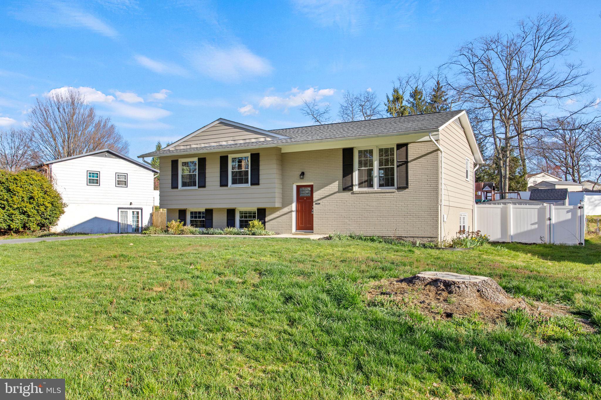 POINT OF ROCKS ESTATES - Residential