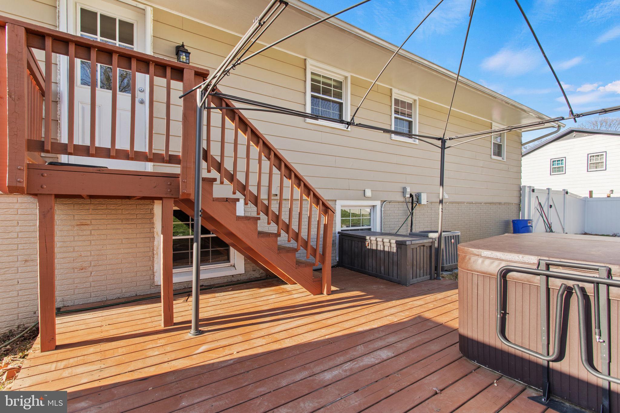 POINT OF ROCKS ESTATES - Residential