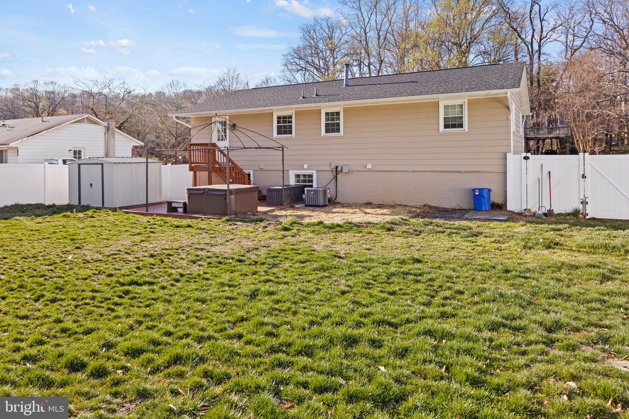 POINT OF ROCKS ESTATES - Residential