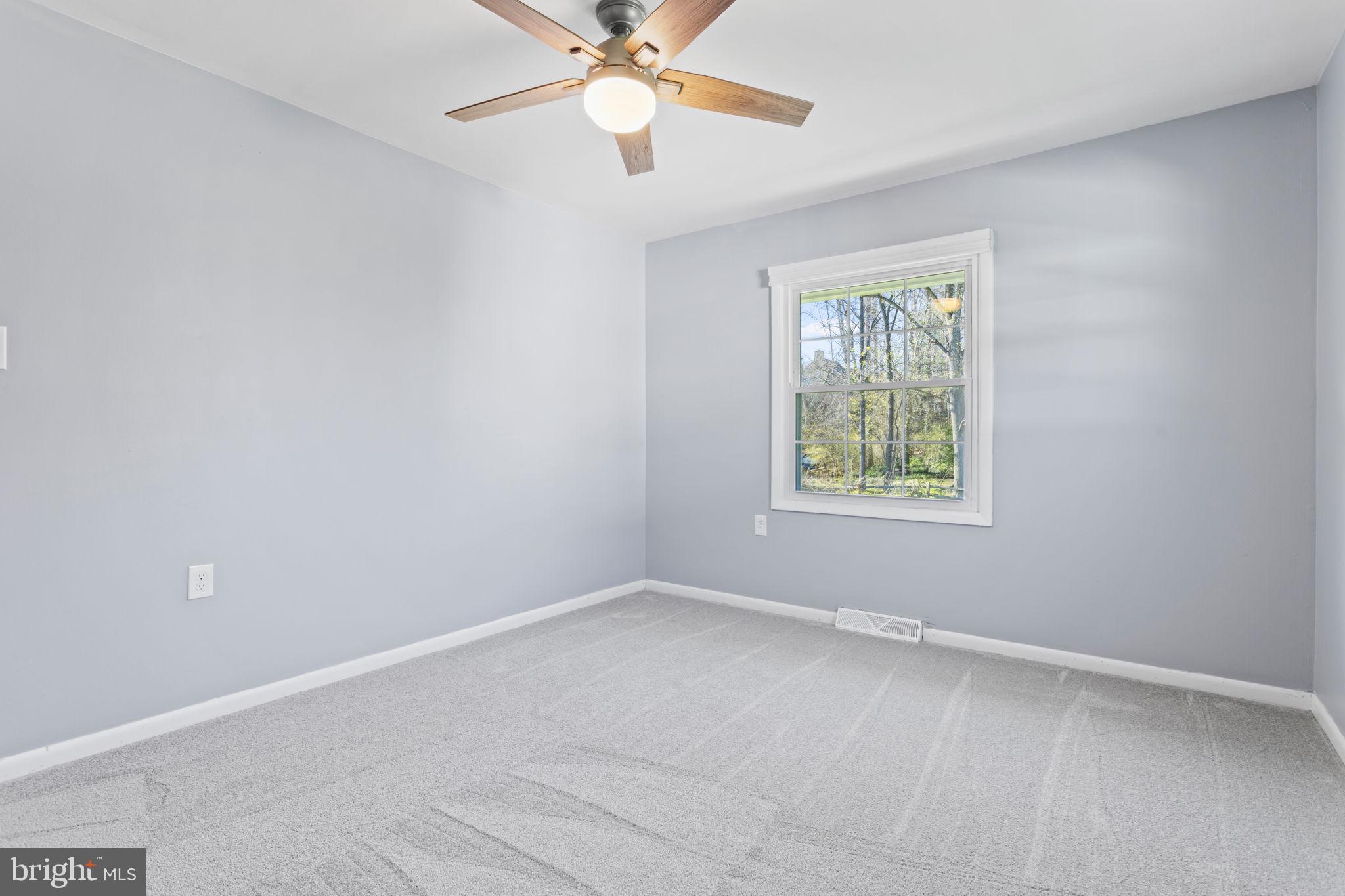 POINT OF ROCKS ESTATES - Residential