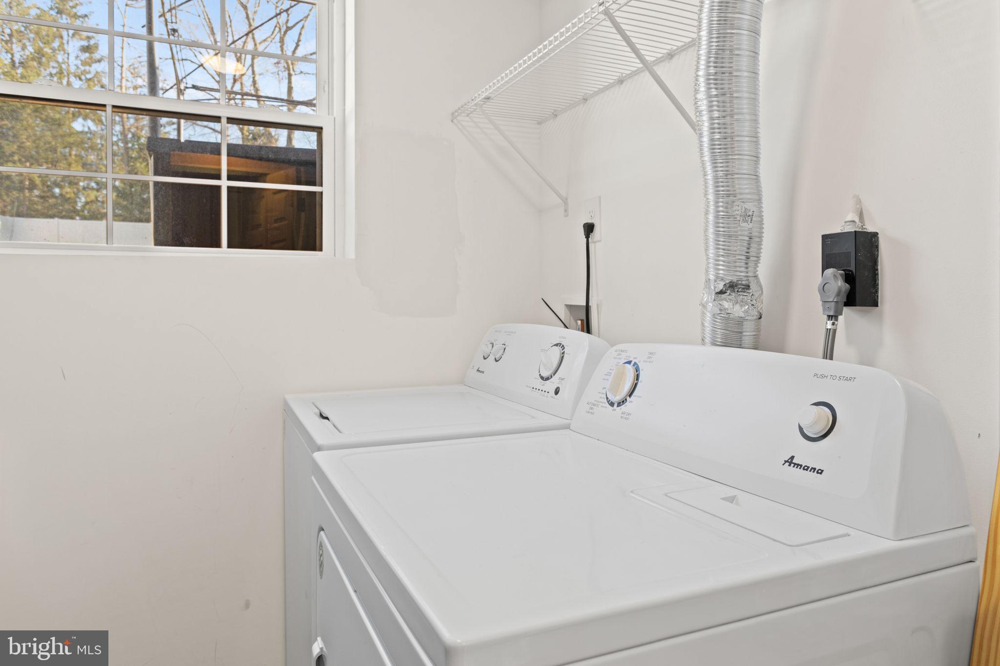 POINT OF ROCKS ESTATES - Residential