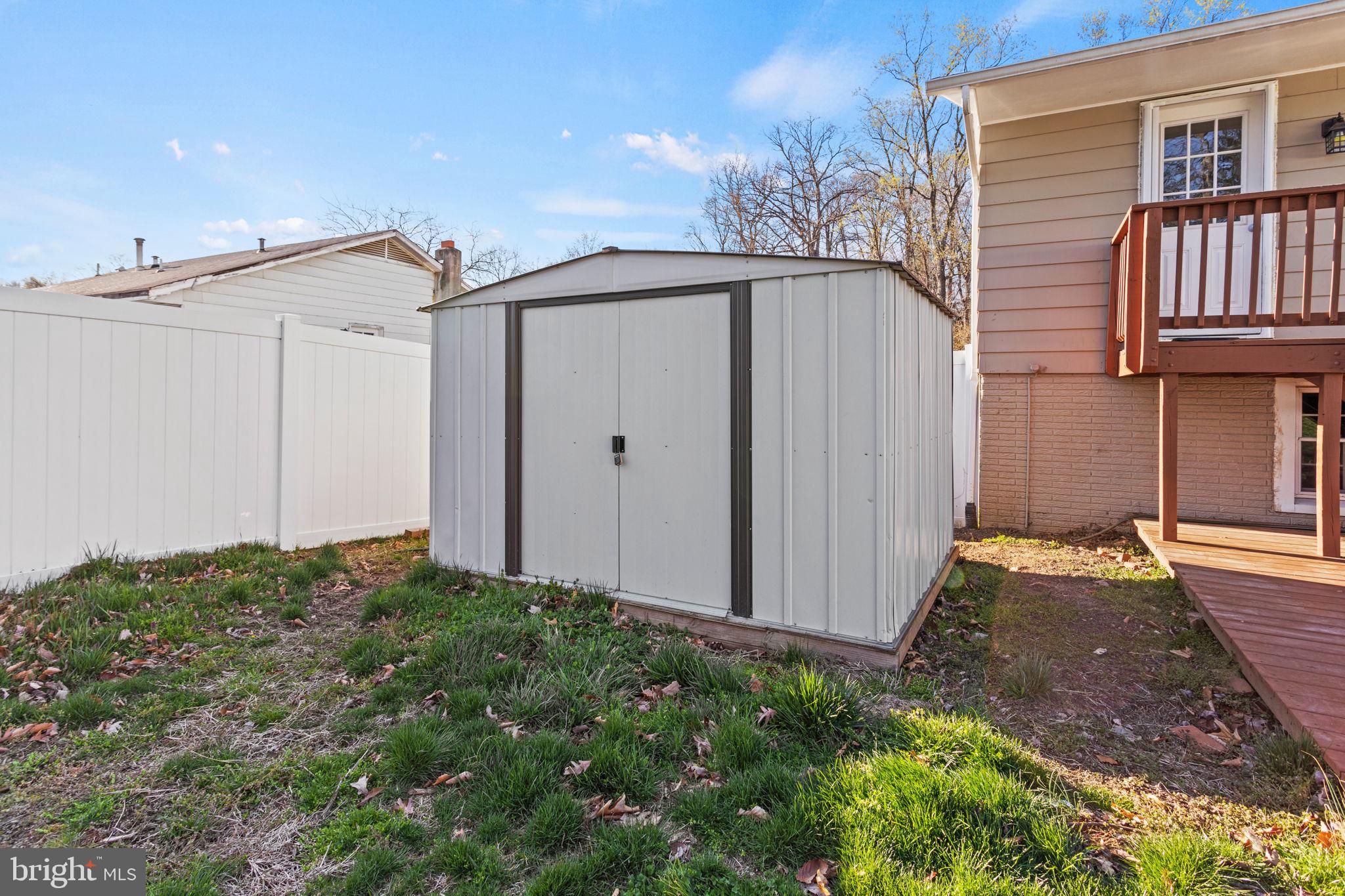 POINT OF ROCKS ESTATES - Residential