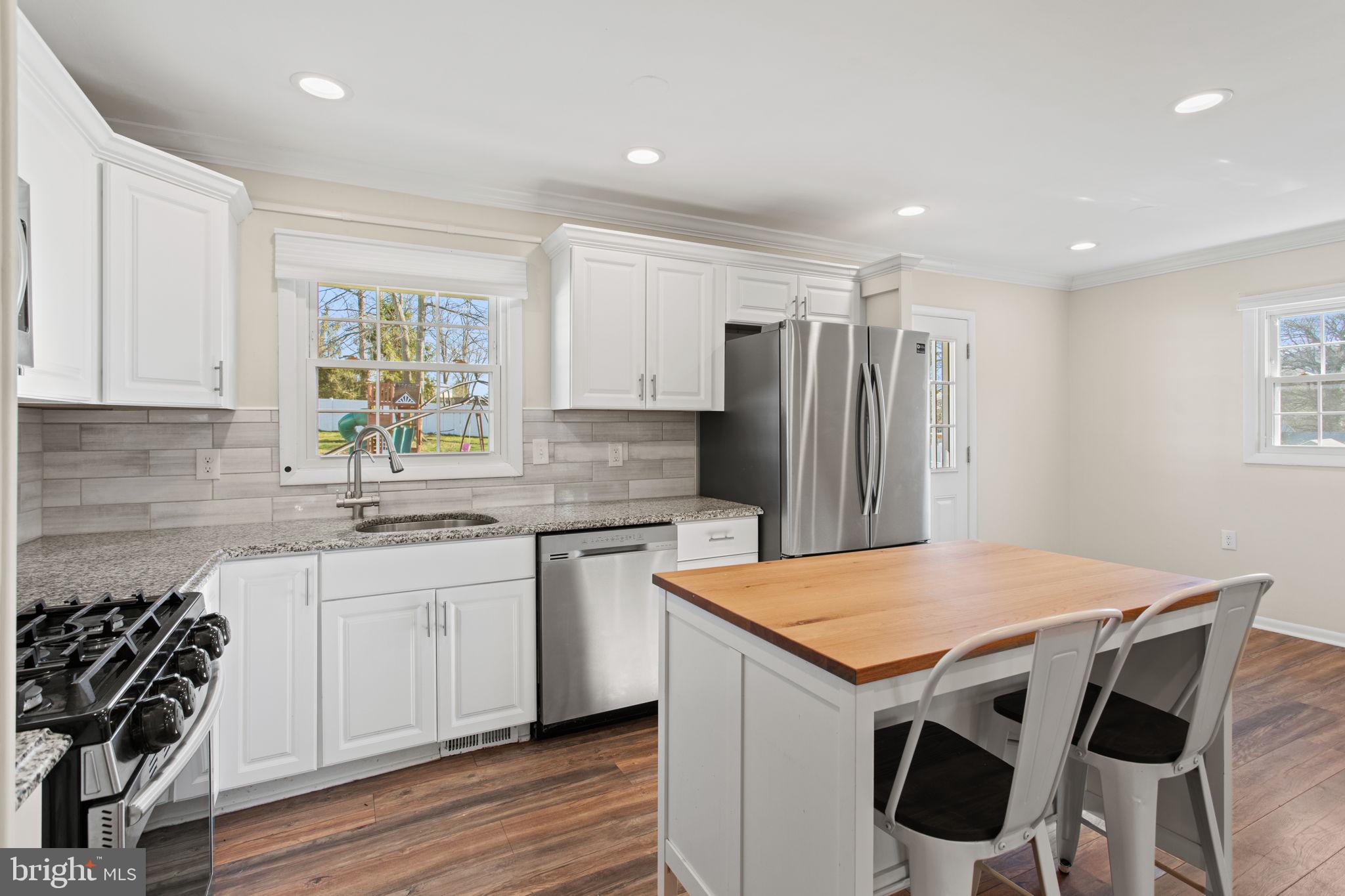 POINT OF ROCKS ESTATES - Residential