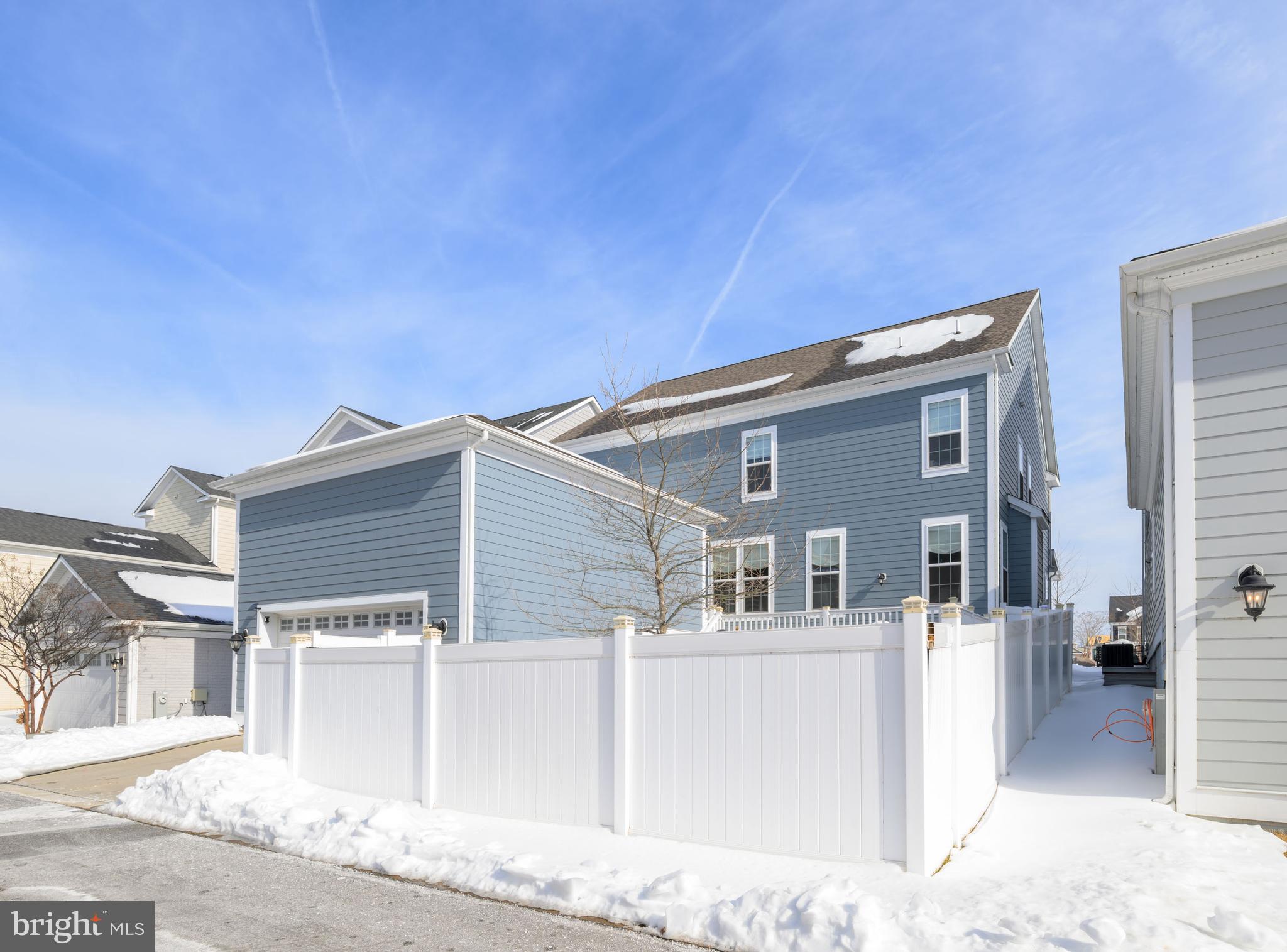 GREENLEIGH AT CROSSROADS - Residential