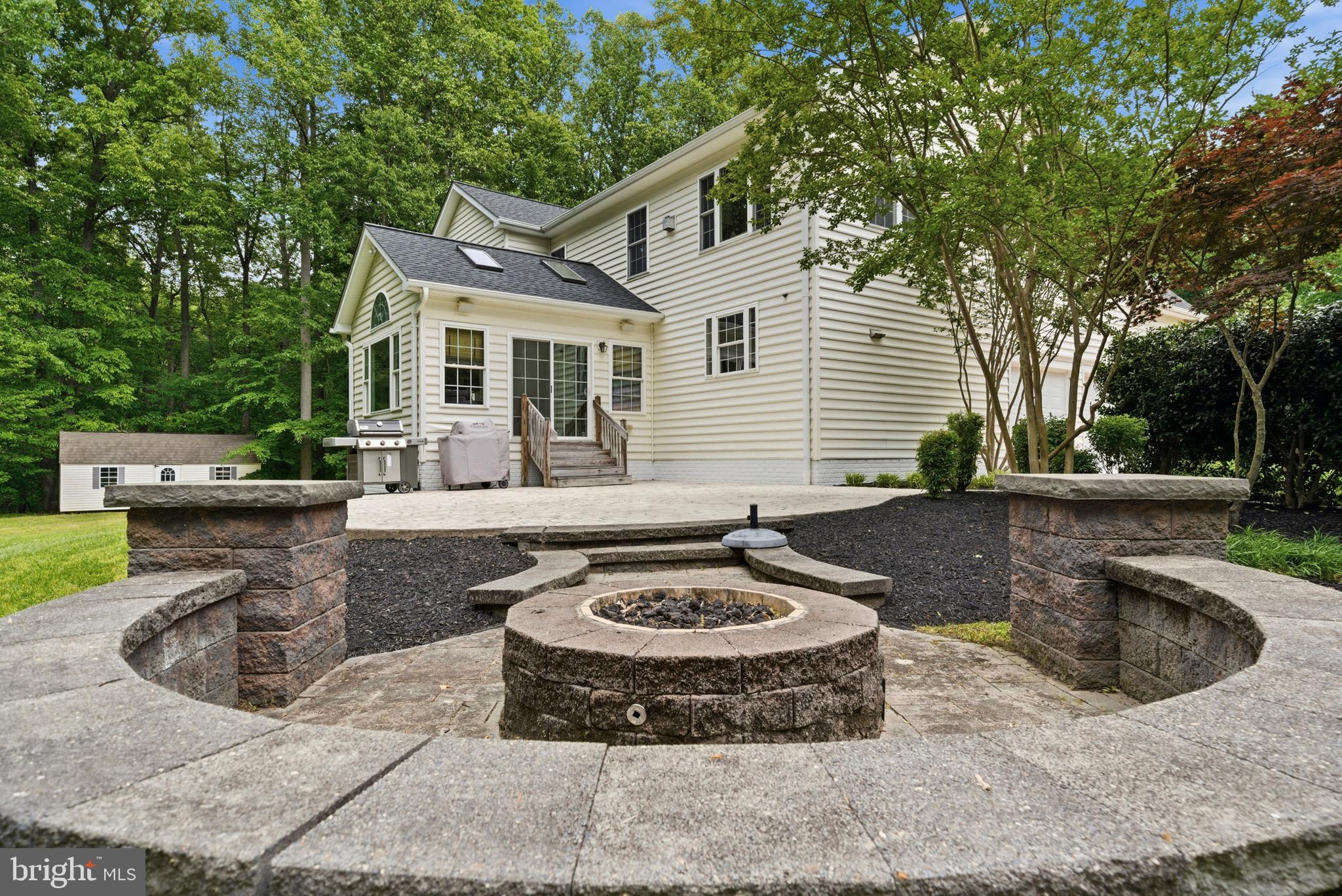 LYONS CREEK OVERLOOK - Residential