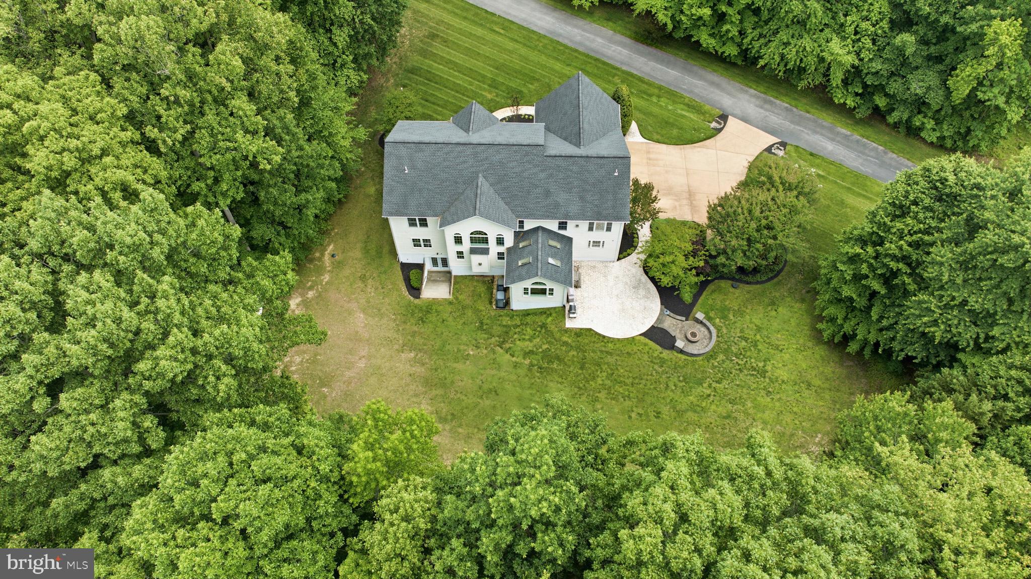 LYONS CREEK OVERLOOK - Residential